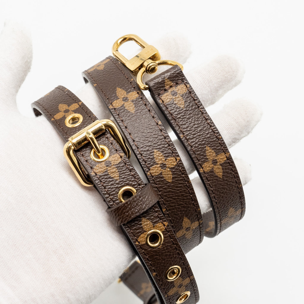 louis-vuitton-pochette-metis-monogram-canvas-ghw-33