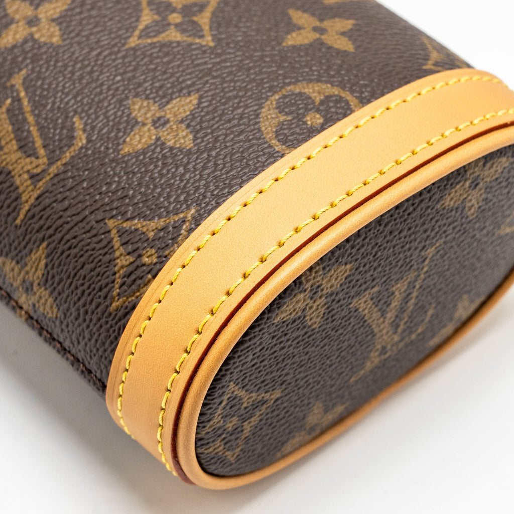 louis-vuitton-fold-me-pouch-monogram-canvas-ghw-2