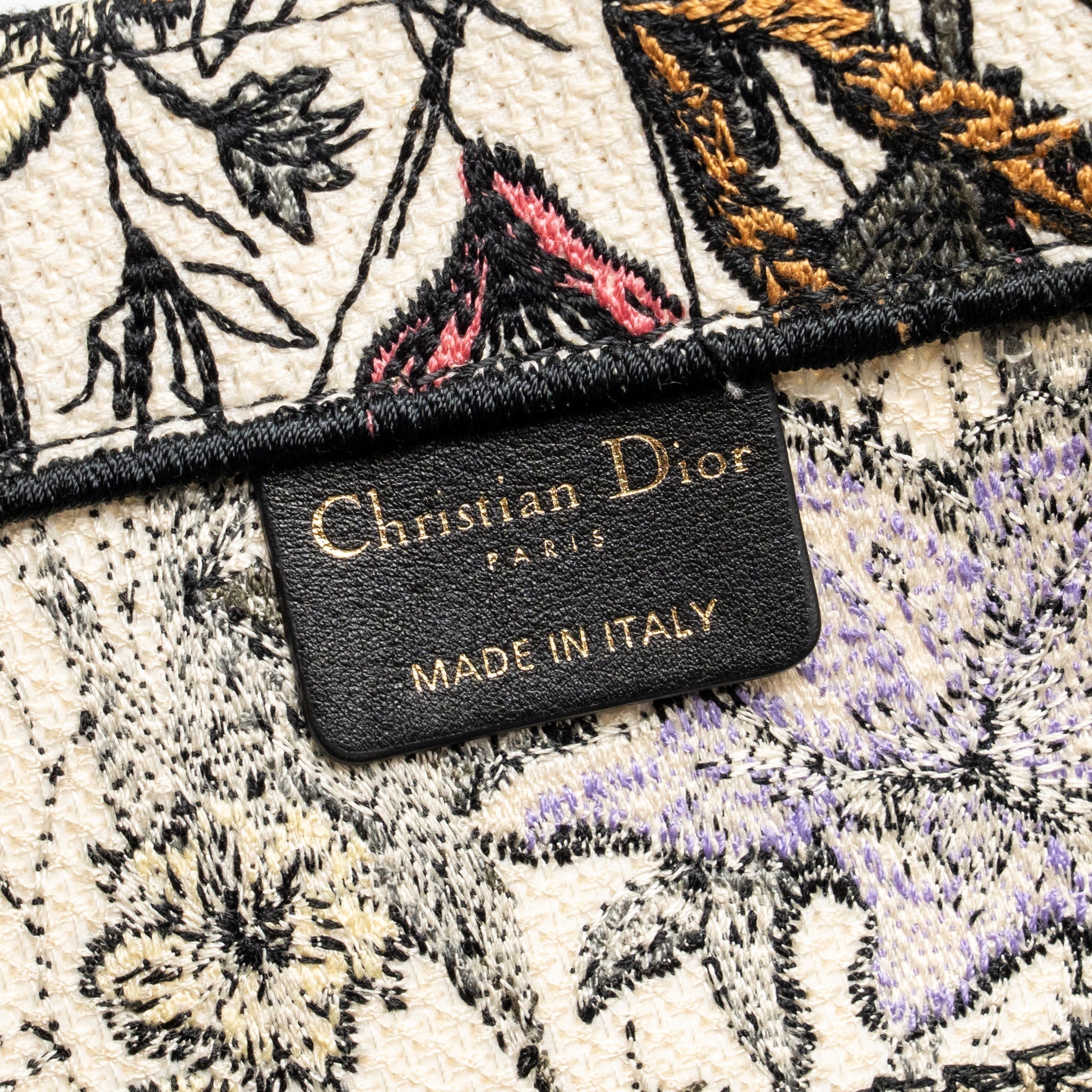 dior-medium-dior-book-tote-mille-fleurs-embroidery-multicolour