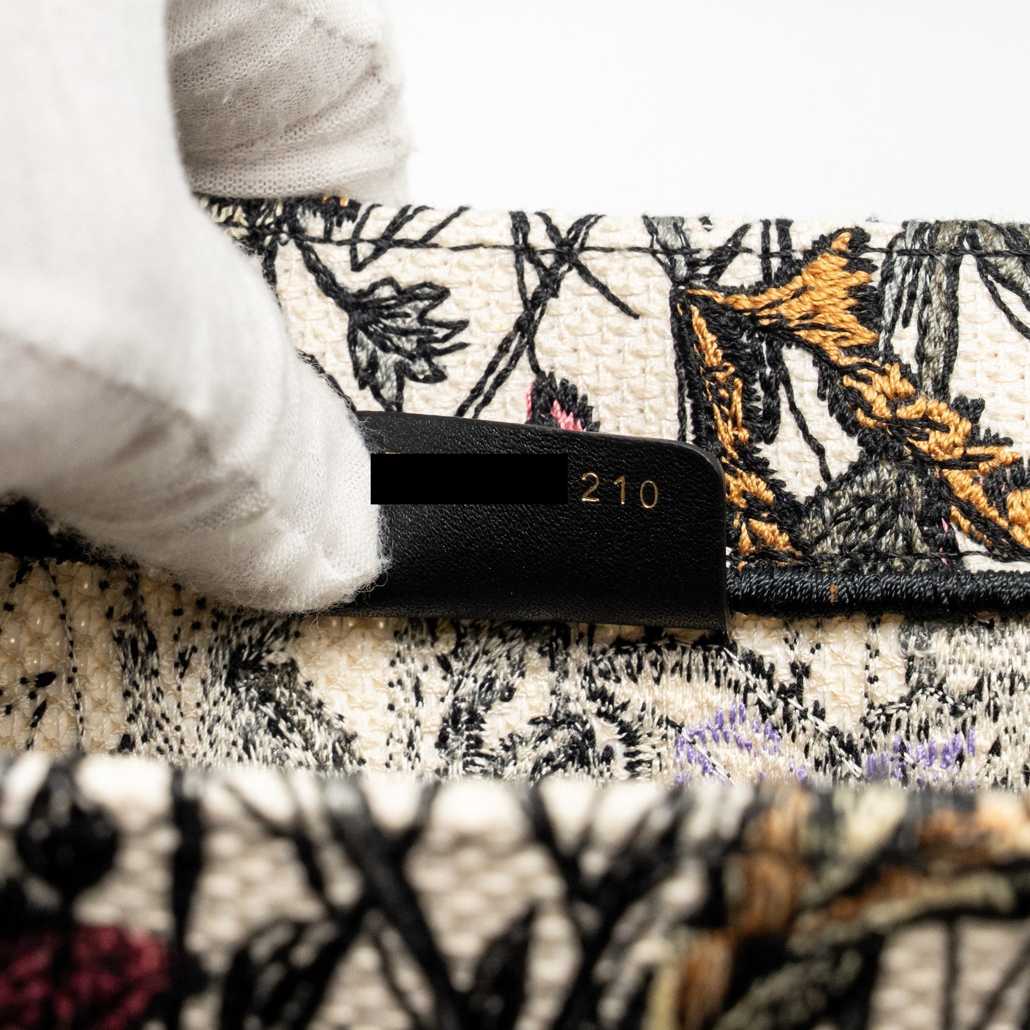 dior-medium-dior-book-tote-mille-fleurs-embroidery-multicolour