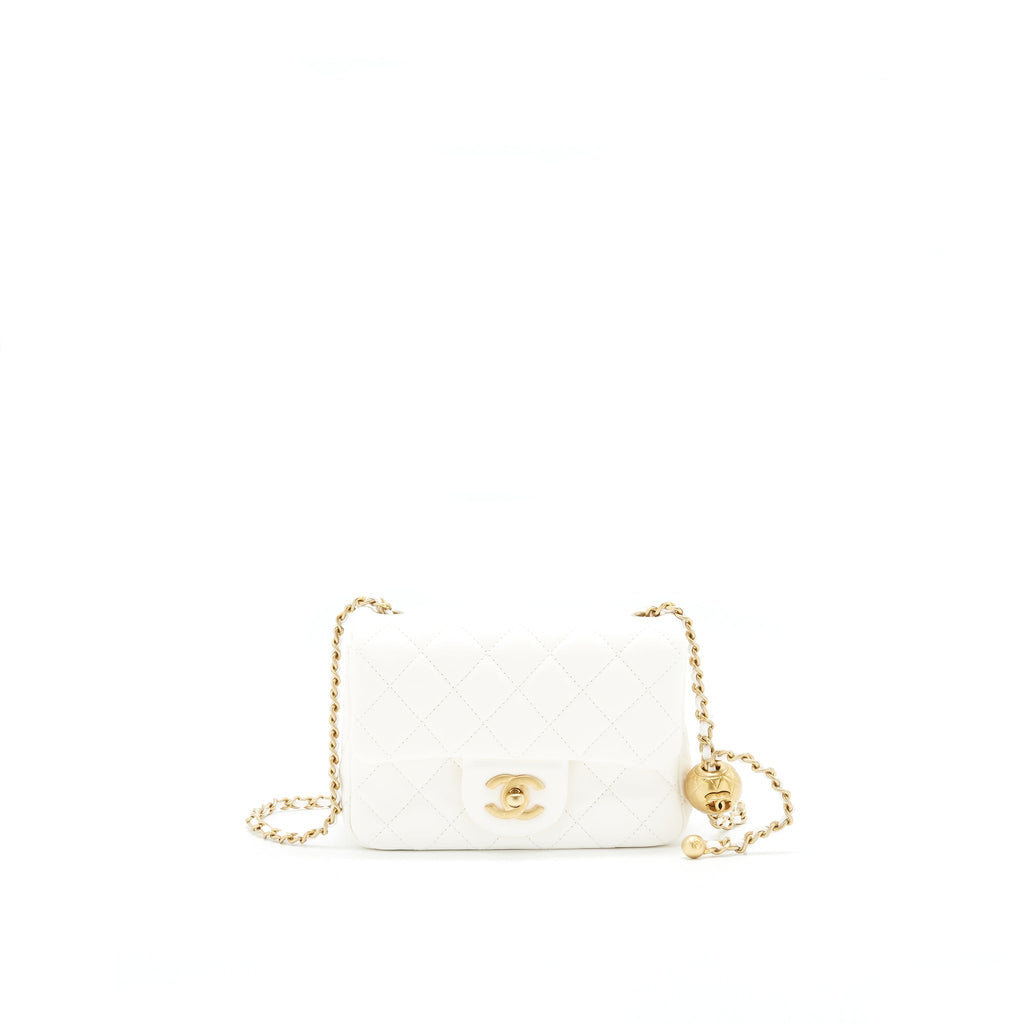 chanel-21b-pearl-crush-square-mini-flap-bag-white-ghw