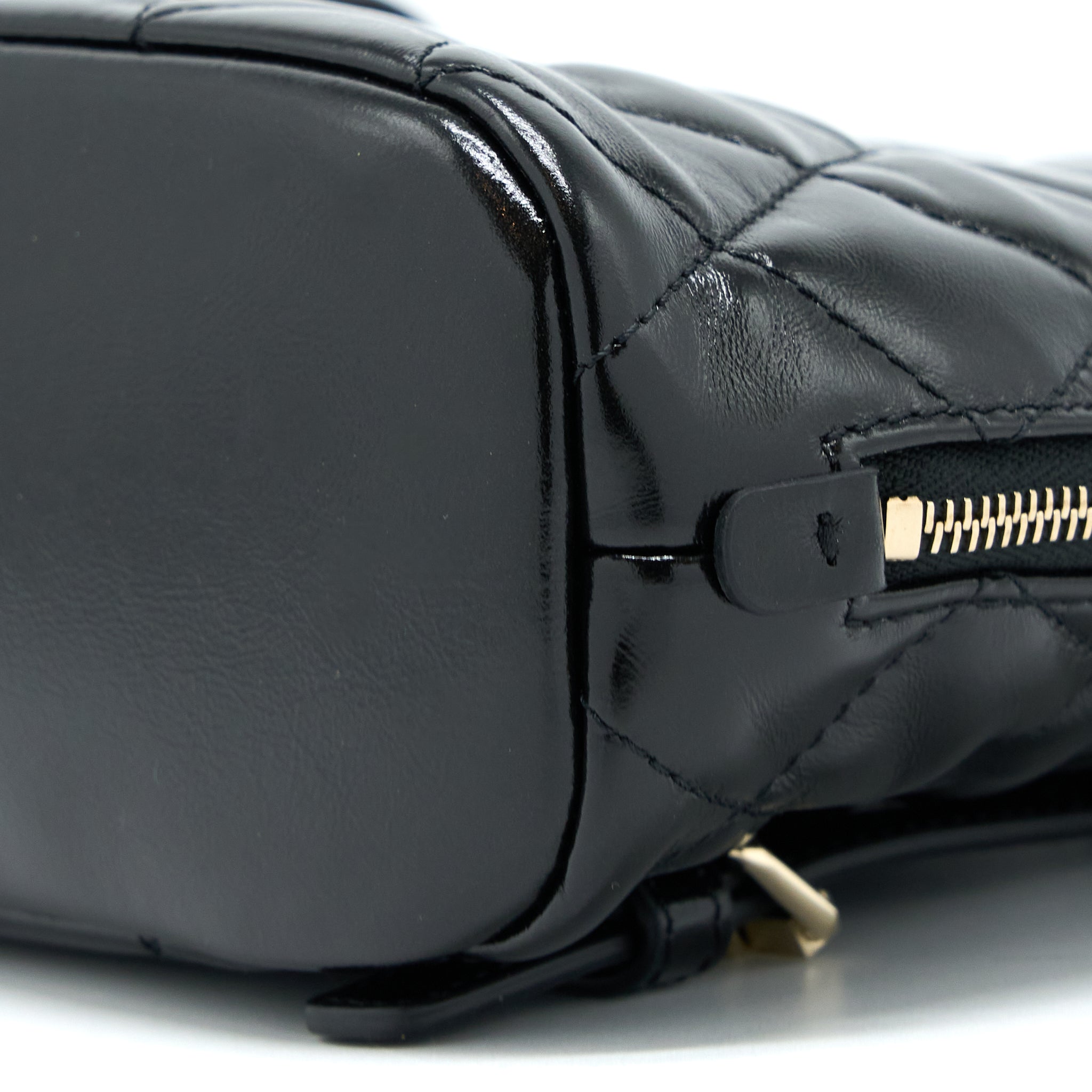 chanel-22a-backpack-patent-black-lghw