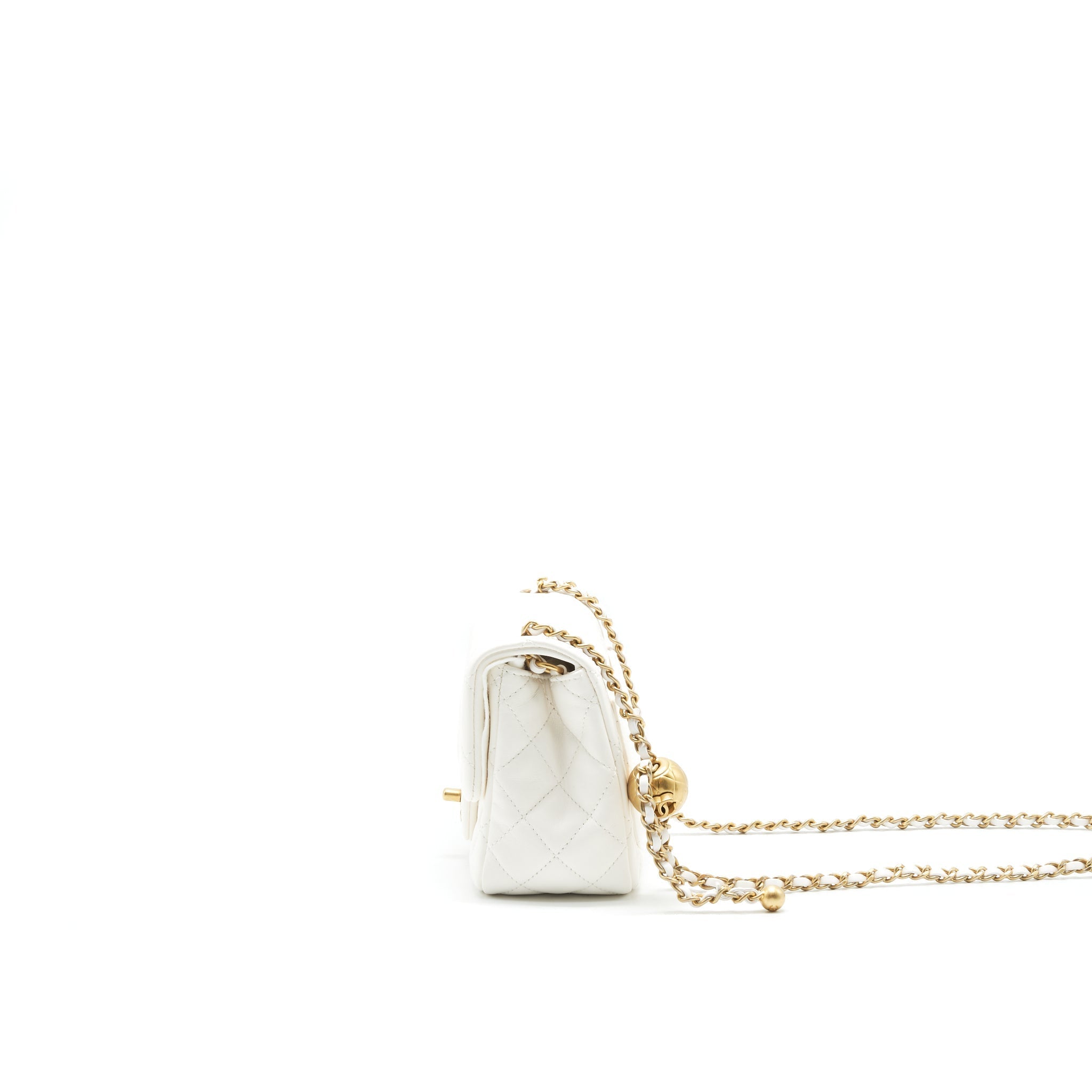 chanel-21b-pearl-crush-square-mini-flap-bag-white-ghw