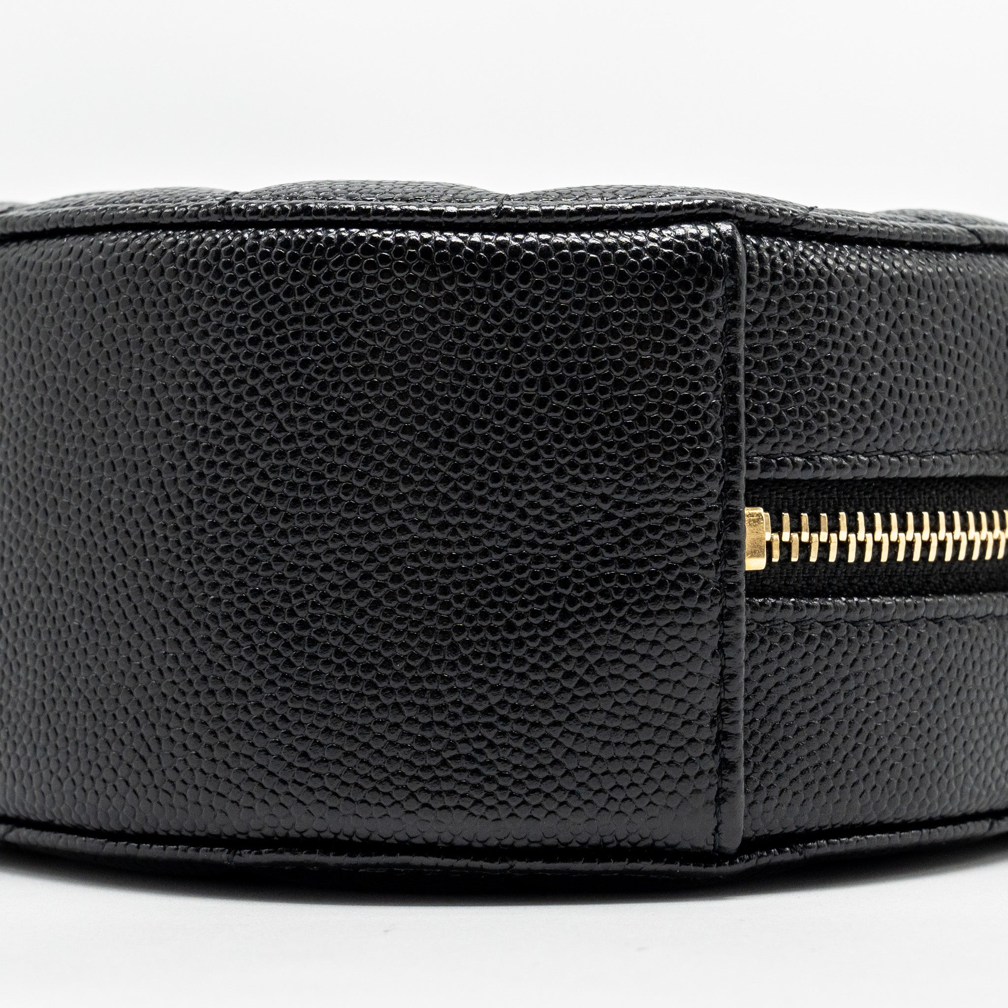chanel-round-clutch-with-chain-caviar-black-lghw