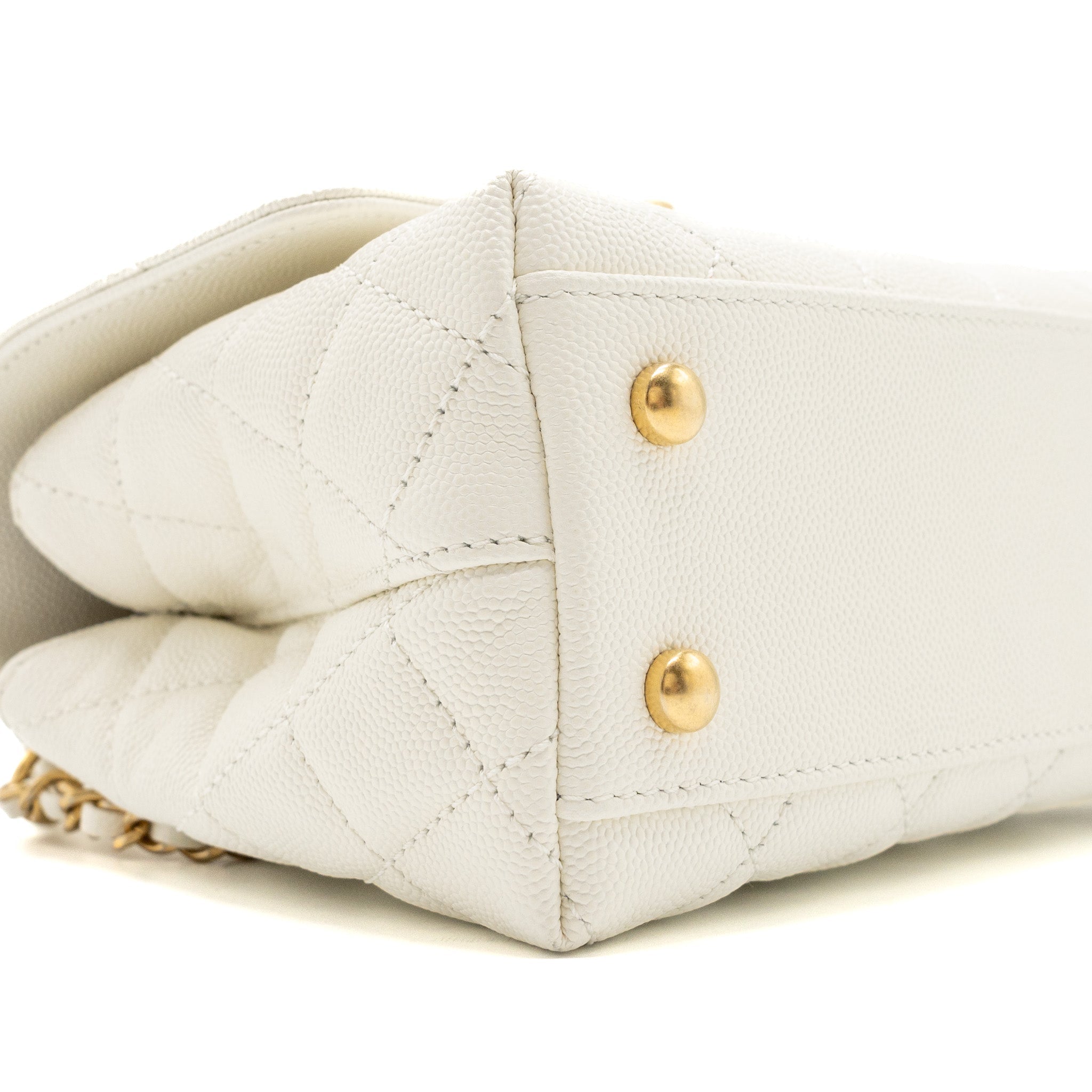 chanel-23p-detailed-top-handle-coco-handle-caviar-white-ghw-microchip