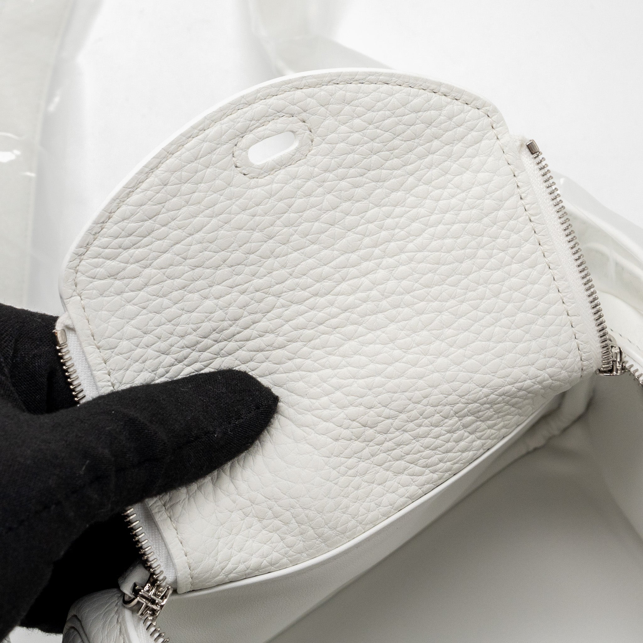 hermes-mini-lindy-clemence-new-white-shw-stamp-b