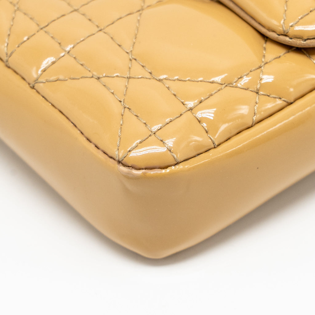 dior-beige-02lua1111