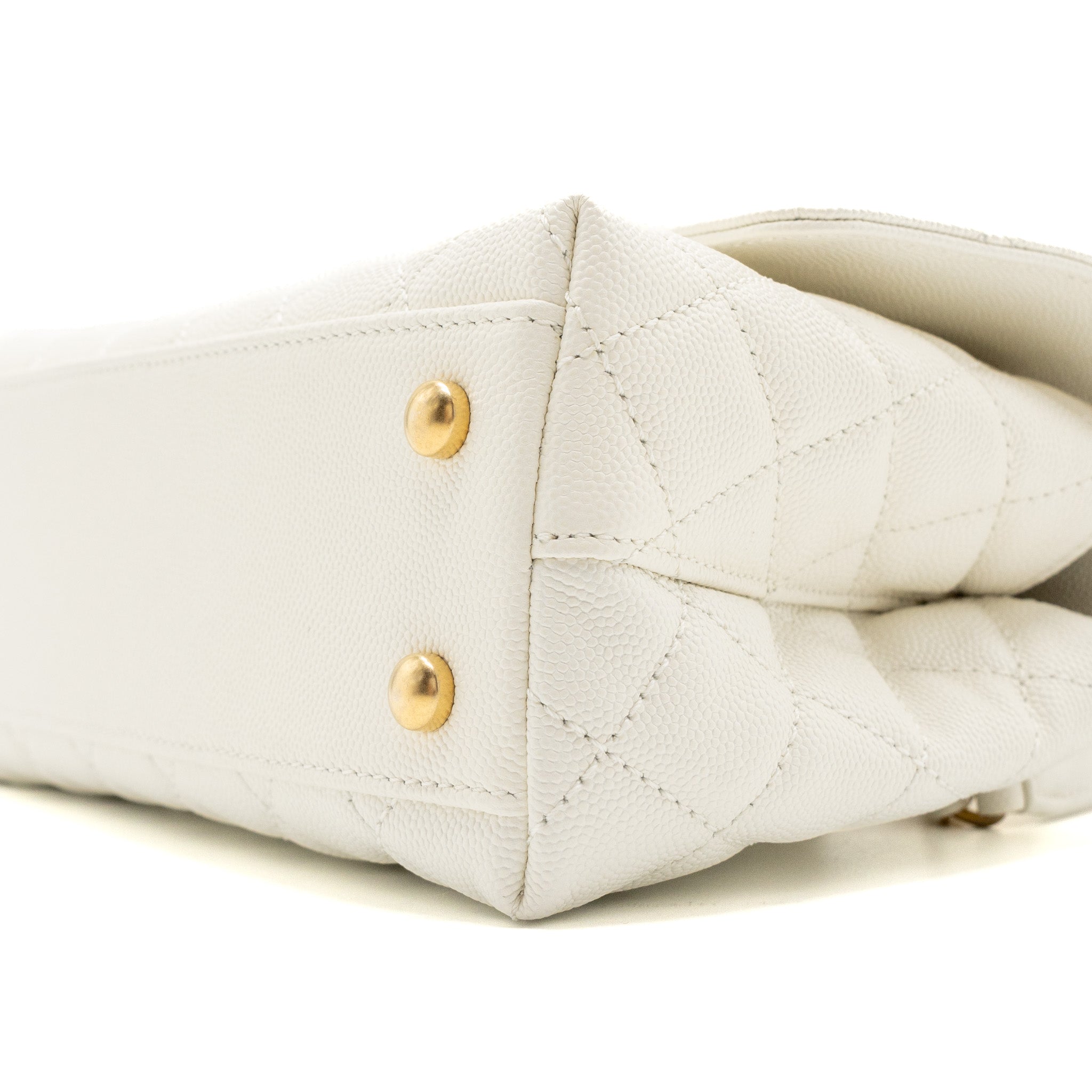 chanel-23p-detailed-top-handle-coco-handle-caviar-white-ghw-microchip