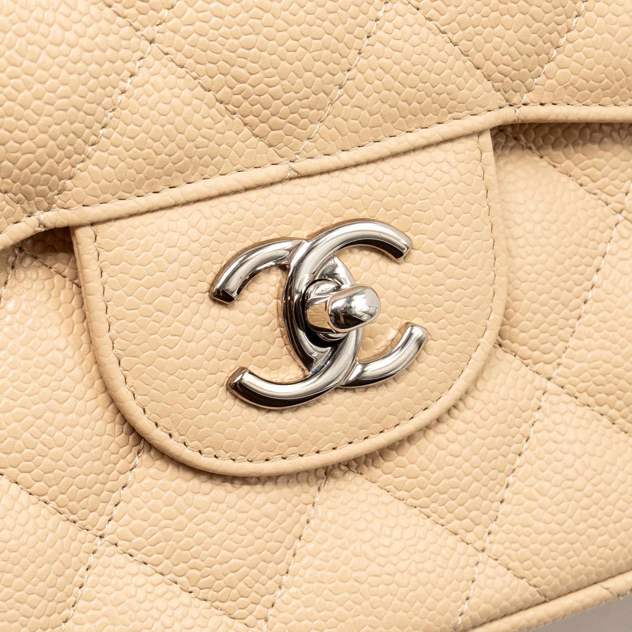 chanel-jumbo-classic-double-flap-bag-caviar-beige-shw
