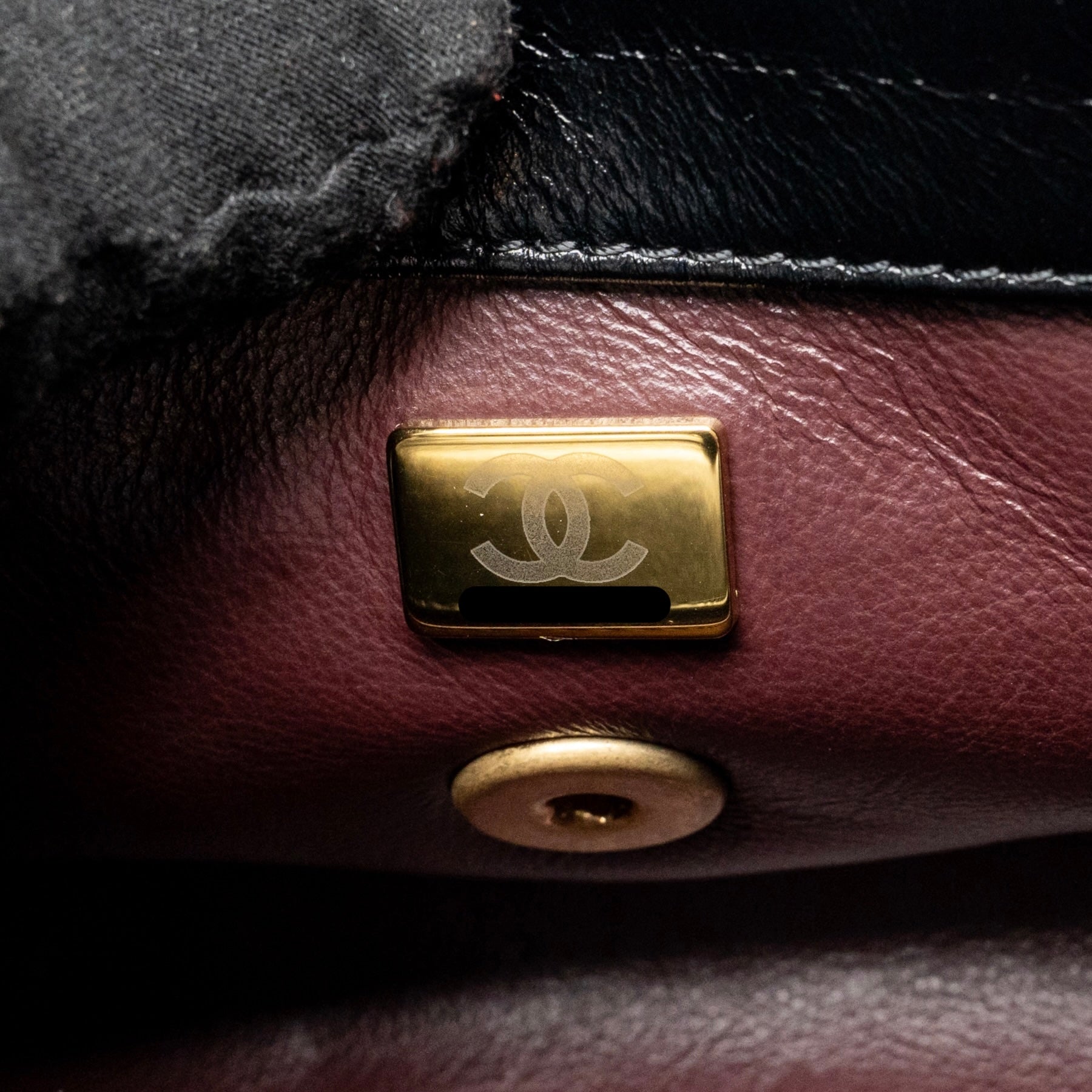 chanel-detailed-metal-top-handle-mini-coco-handle-flap-bag-shiny-calfskin-black-ghw-microchip