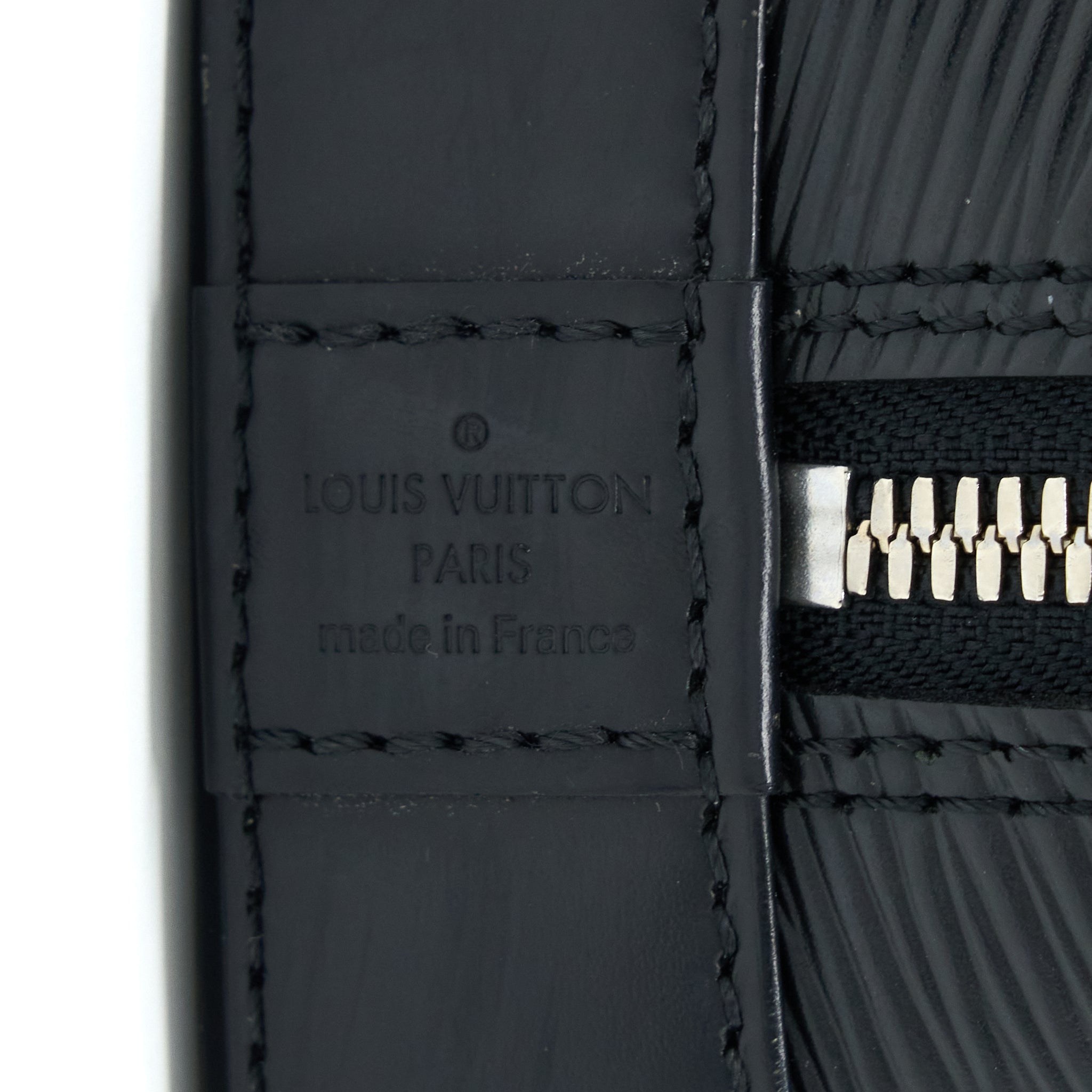 louis-vuitton-alma-bb-epi-black-shw