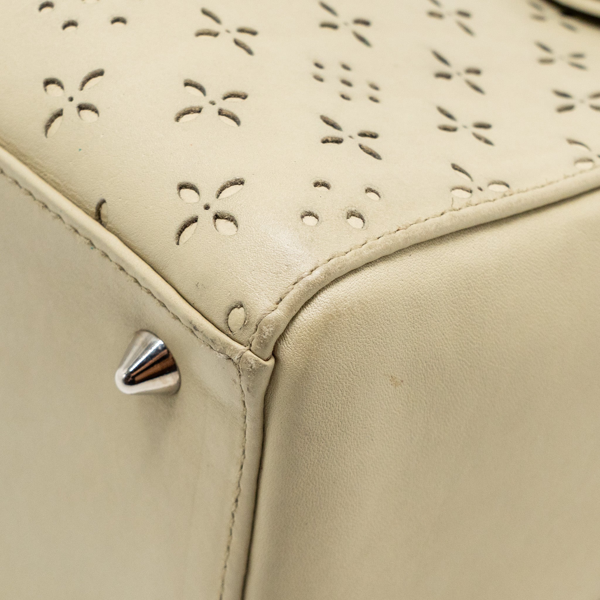 dior-medium-lady-dior-leather-beige-shw