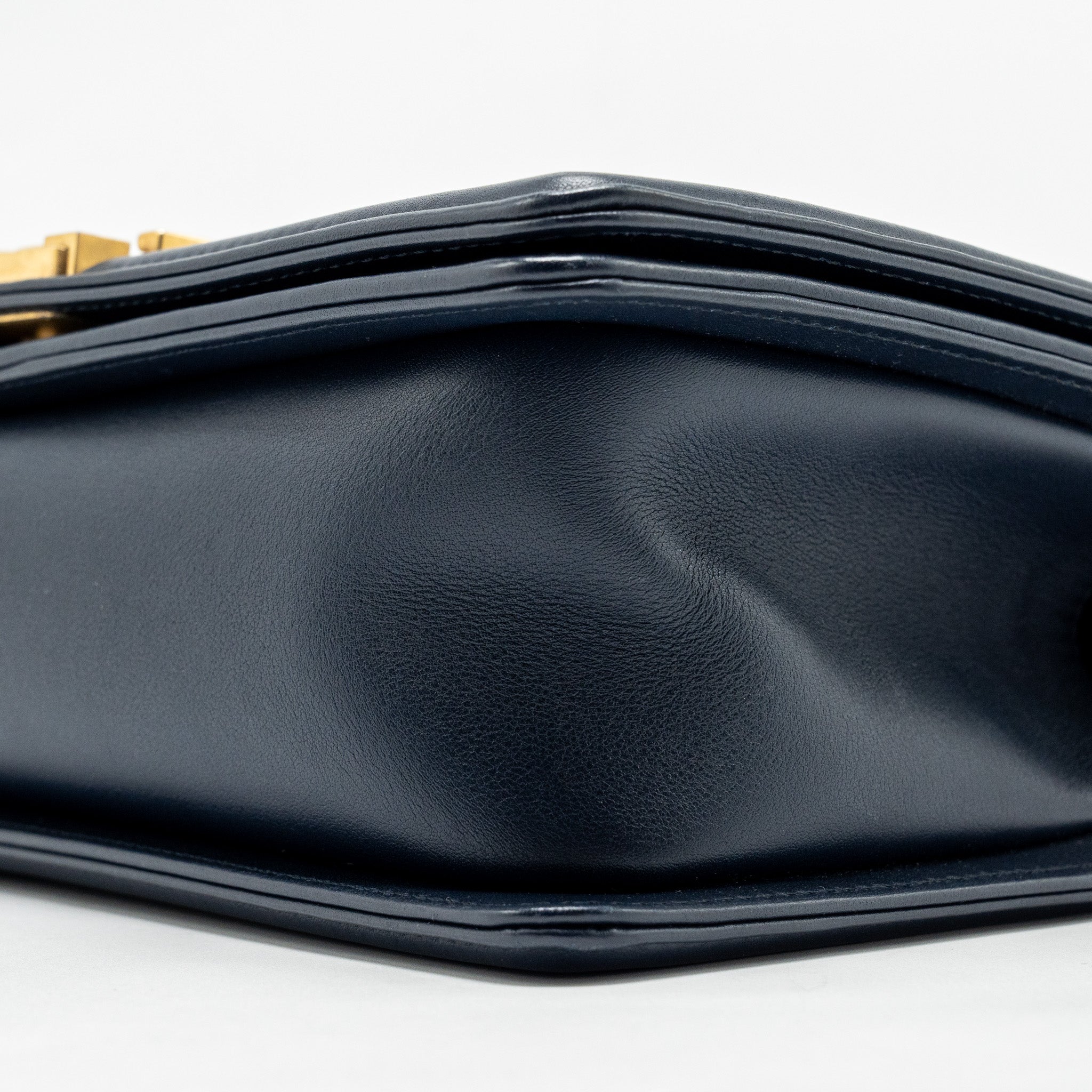 chanel-20b-medium-boy-bag-with-top-handle-calfskin-navy-ghw