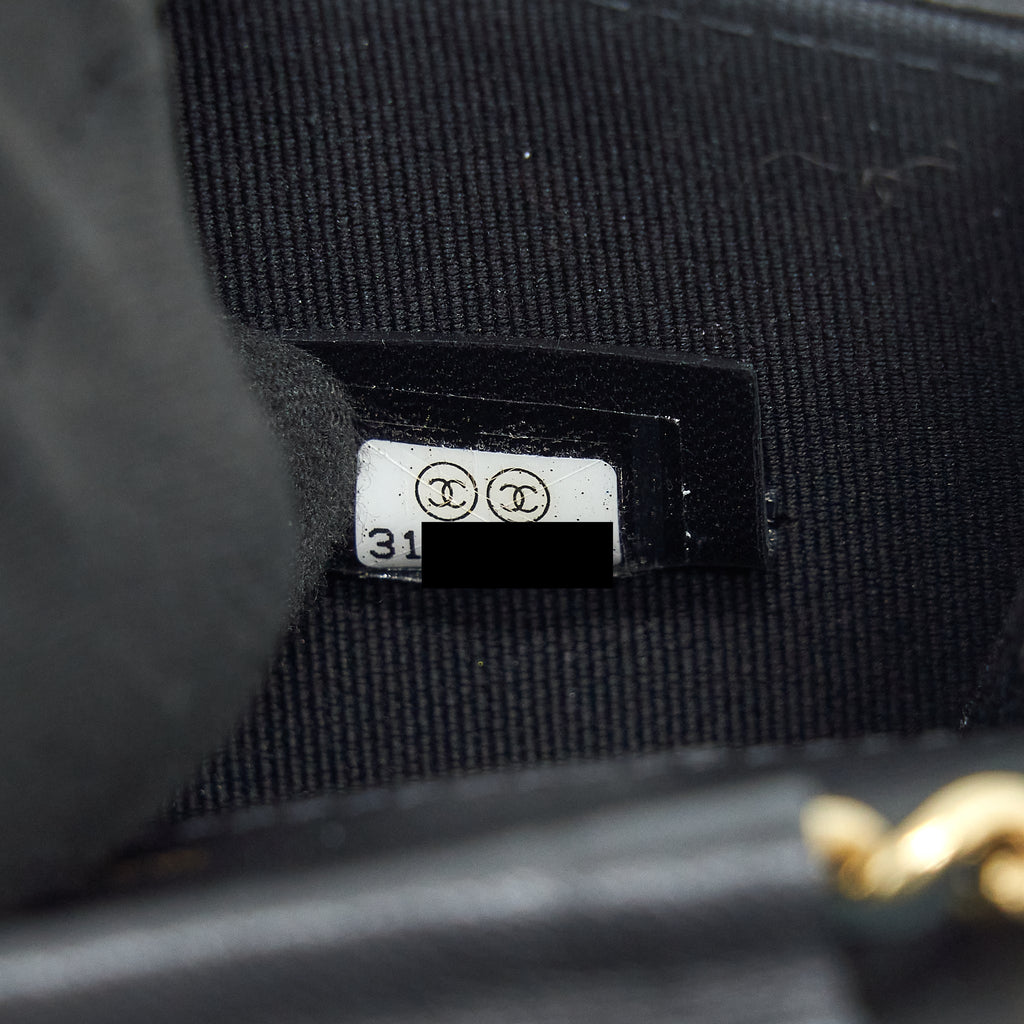 chanel-mini-flap-card-holder-ribbon-chain-lambskin-black-lghw-1