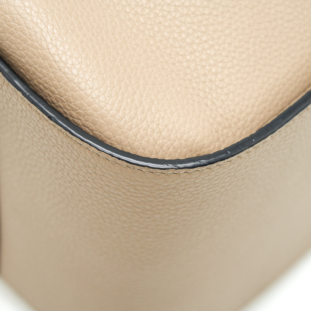 loewe-sand-bag-in-grey
