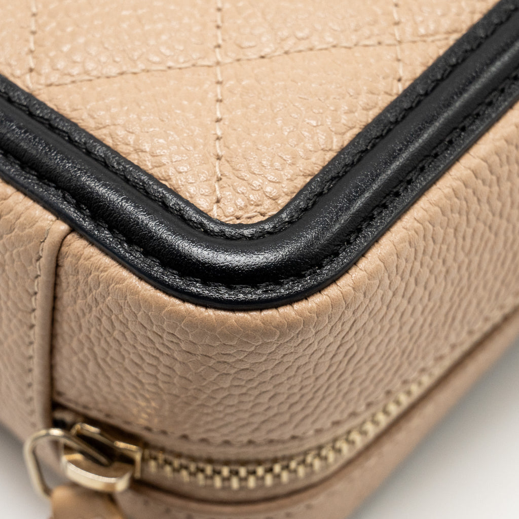 chanel-mini-filigree-vanity-clutch-caviar-beige-black-ghw