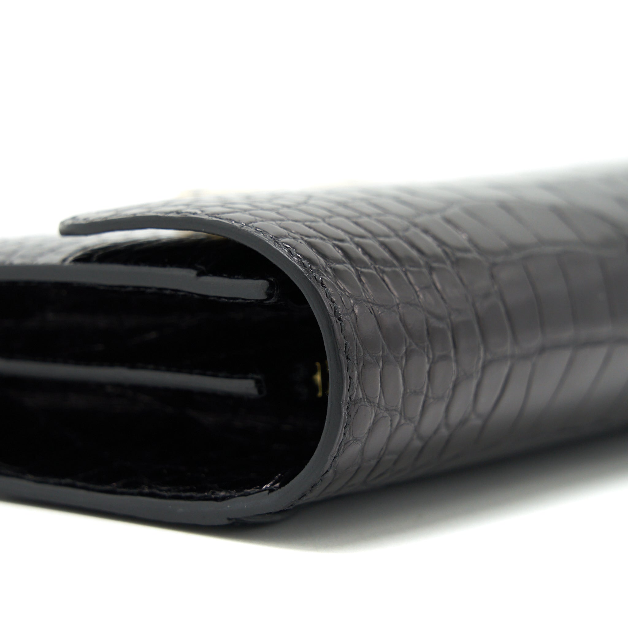 hermes-constance-to-go-alligator-mississippiensis-black-with-black-hardware-stamp