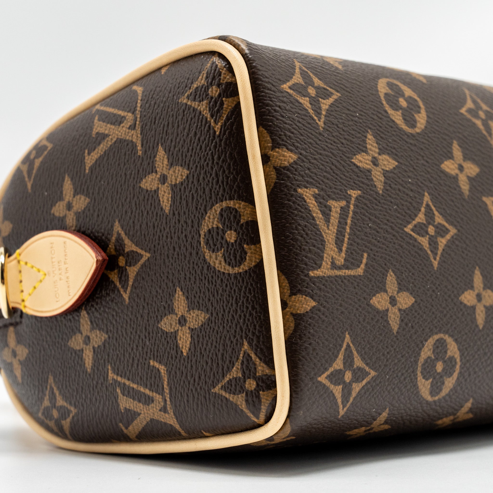 louis-vuitton-speedy-bandouliere-20-monogram-canvas-black-strap-ghw-2