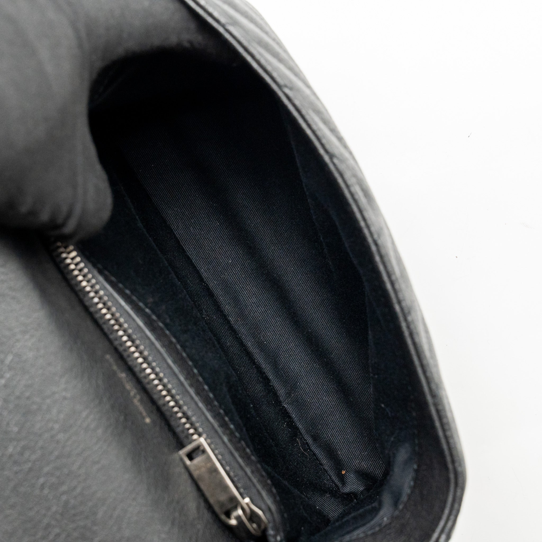 saint-laurent-ysl-medium-college-bag-lambskin-black-shw