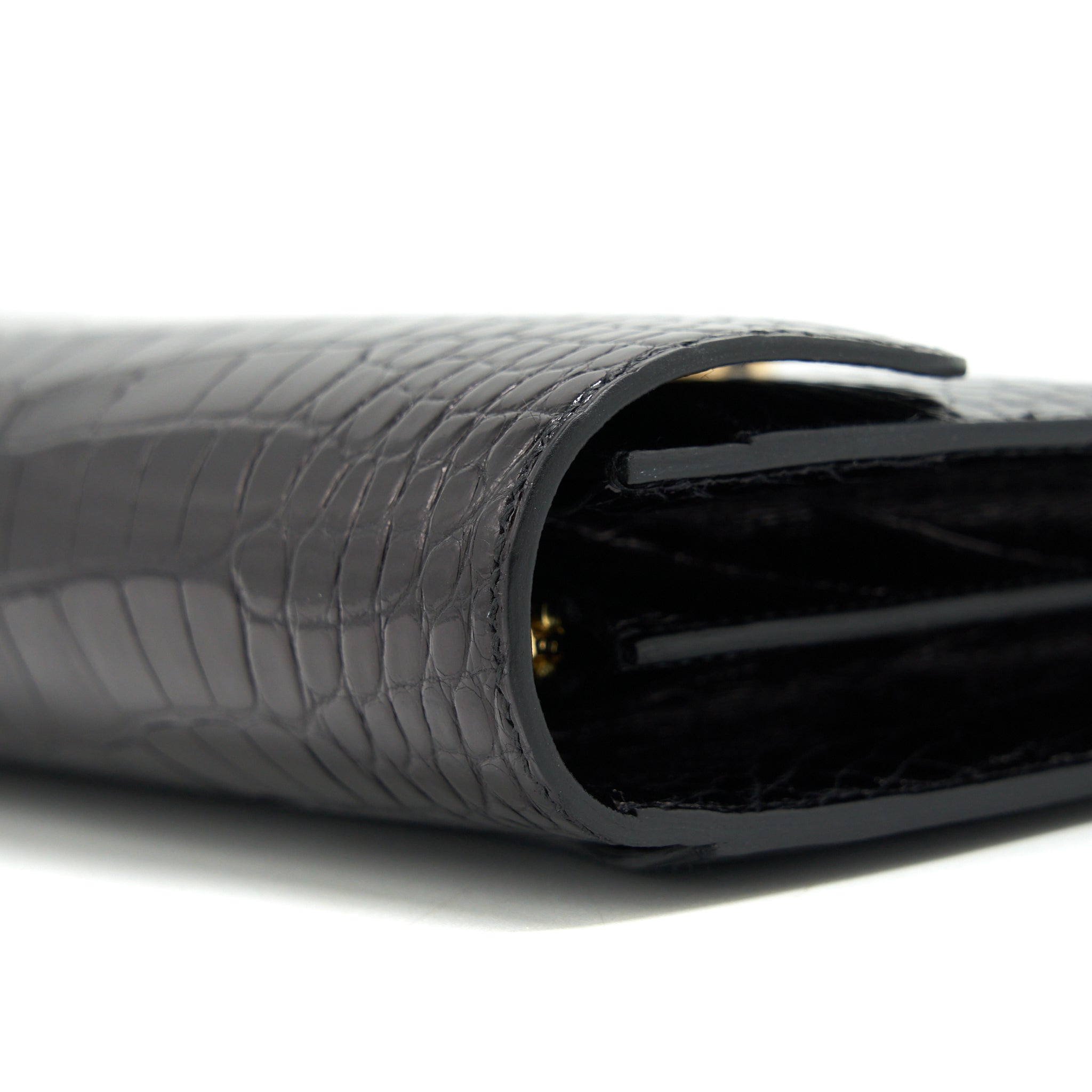 hermes-constance-to-go-alligator-mississippiensis-black-with-black-hardware-stamp