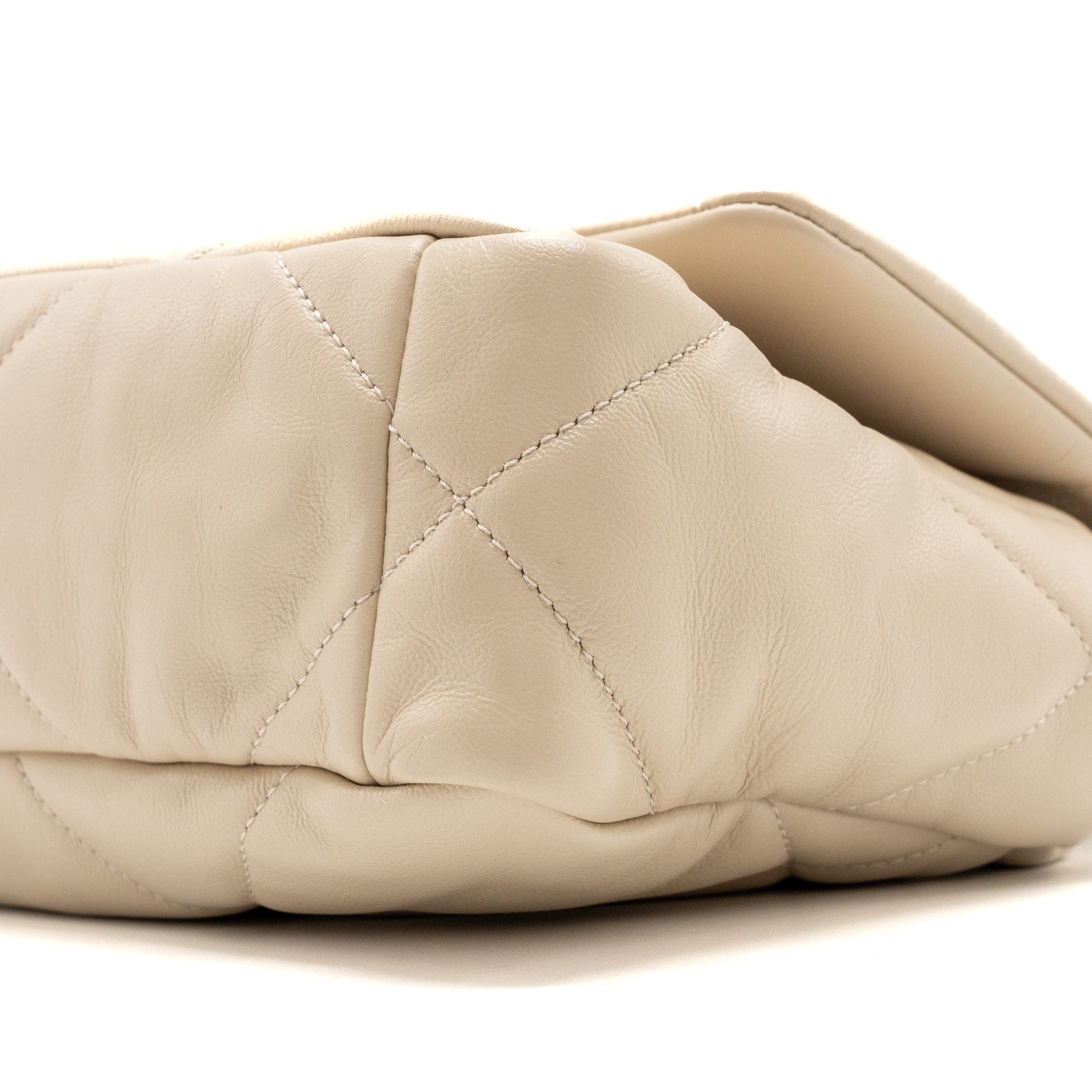 chanel-small-19-bag-goatskin-beige-multicolour-hardware