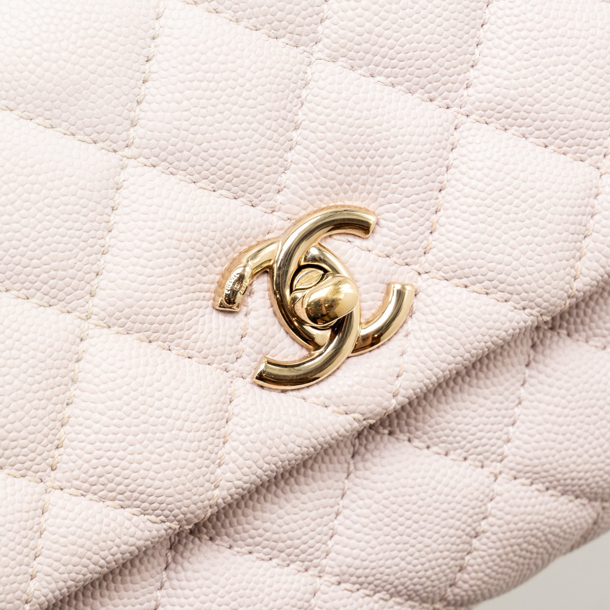 chanel-small-coco-handle-caviar-lilac-lghw