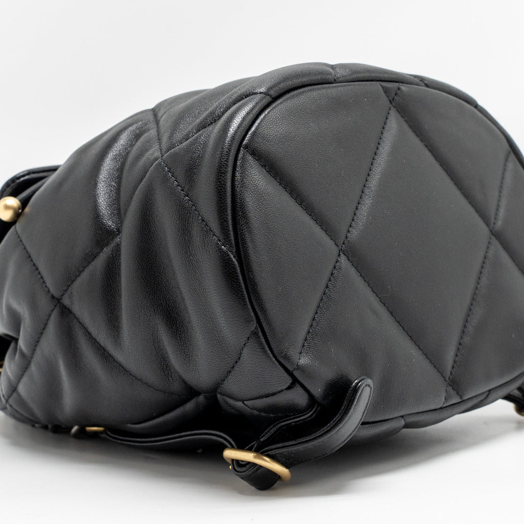 chanel-24c-19-backpack-lambskin-black-multicolour-hardware-microchip