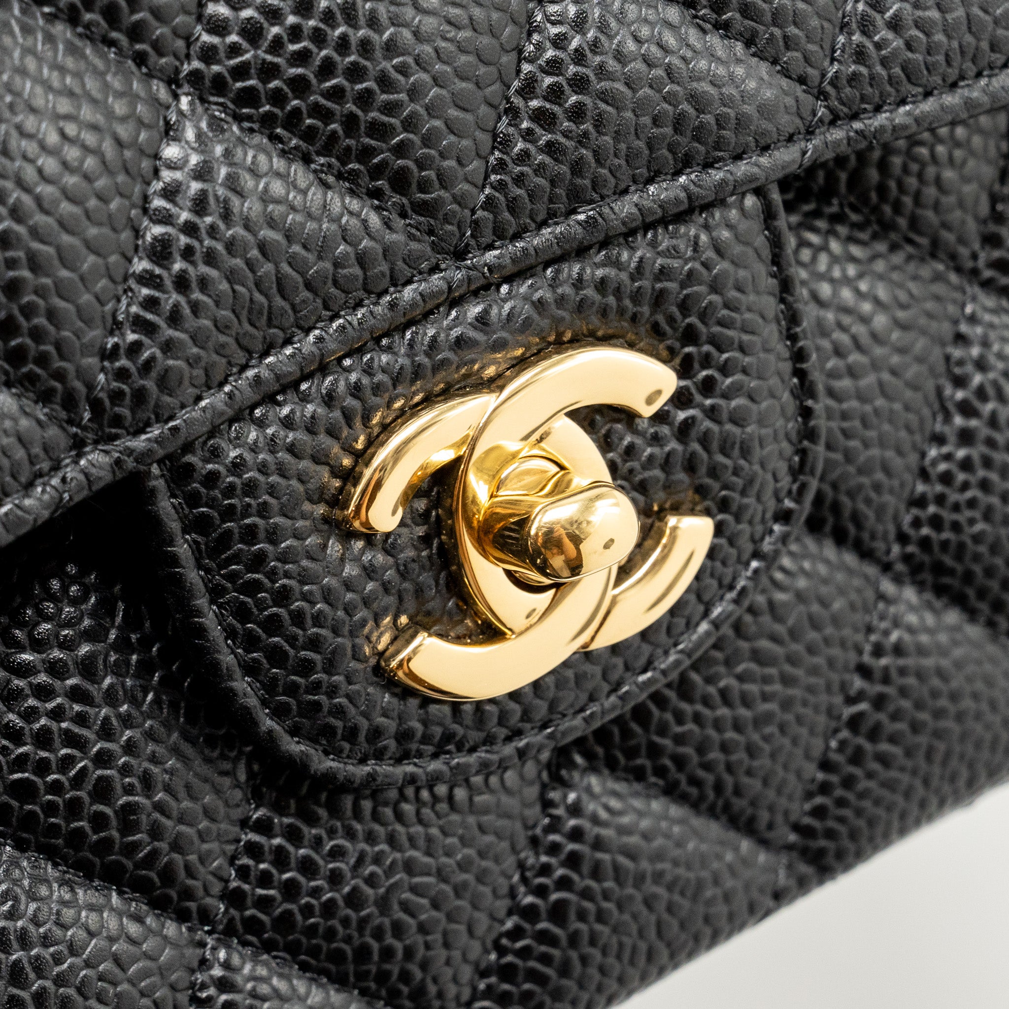chanel-medium-classic-double-flap-bag-caviar-black-ghw-27