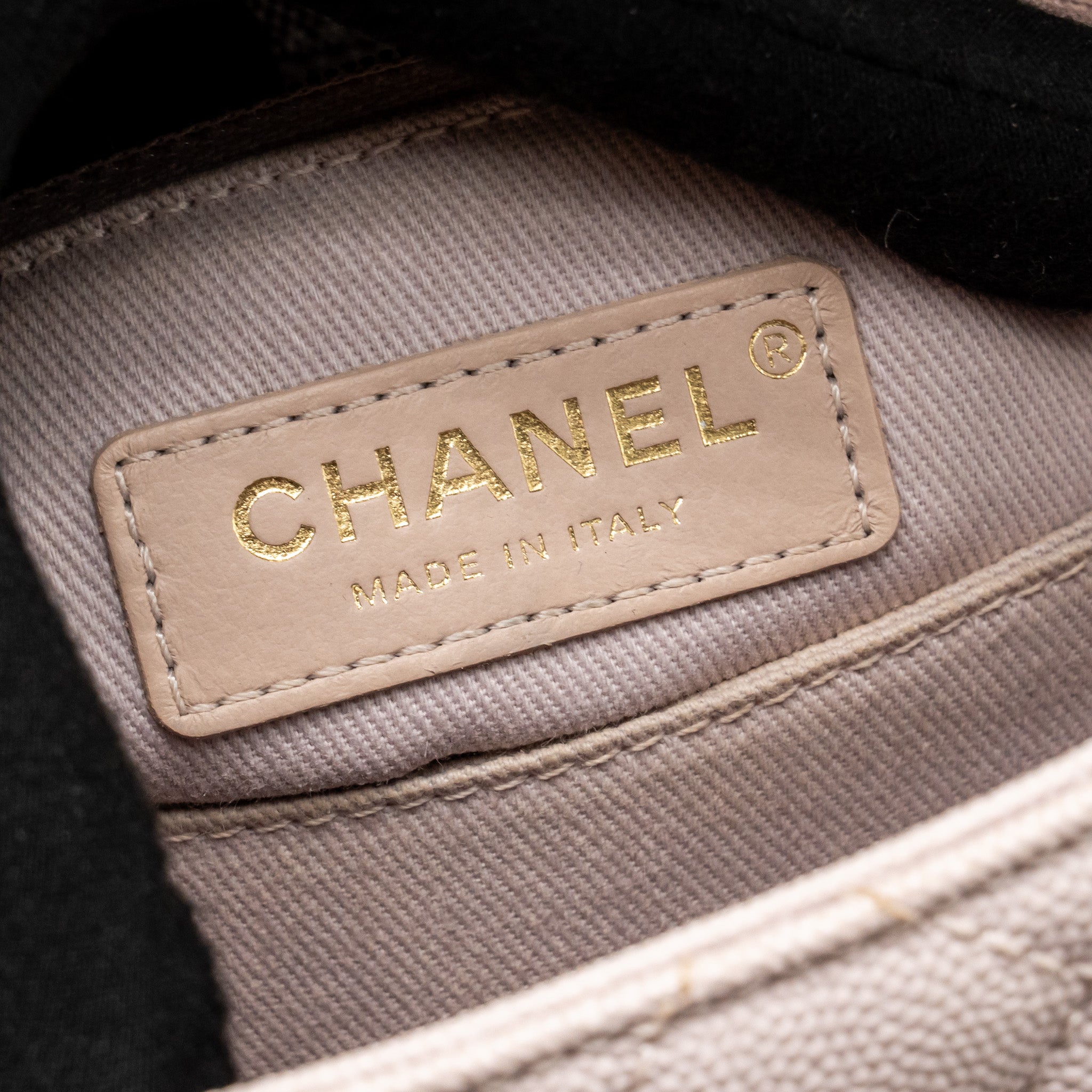 chanel-small-coco-handle-caviar-lilac-lghw