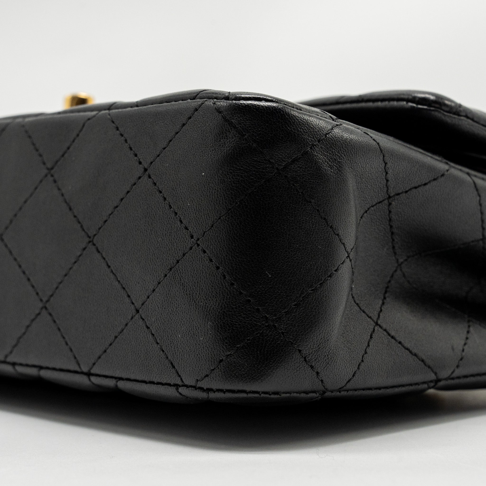 chanel-medium-classic-double-flap-bag-lambskin-black-ghw-9