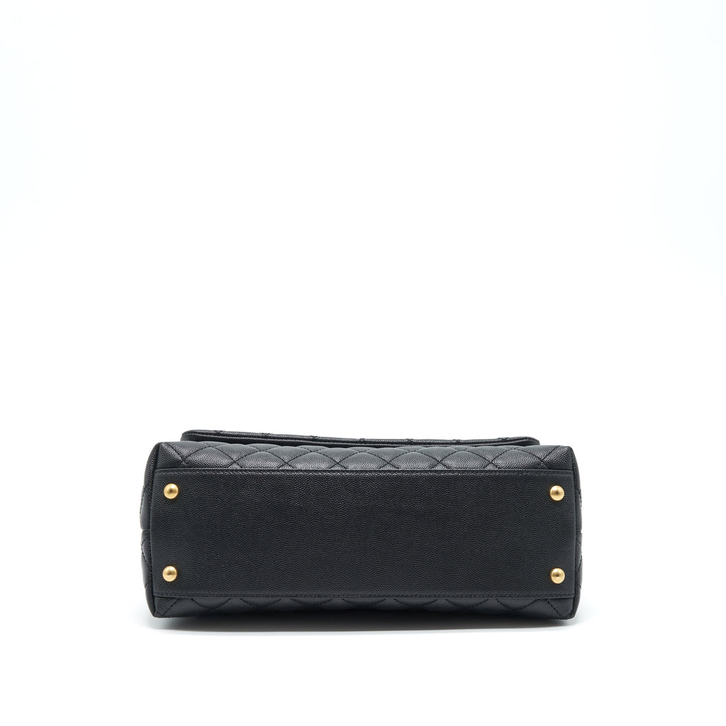 chanel-medium-coco-handle-with-lizard-embossed-handle-caviar-black-ghw