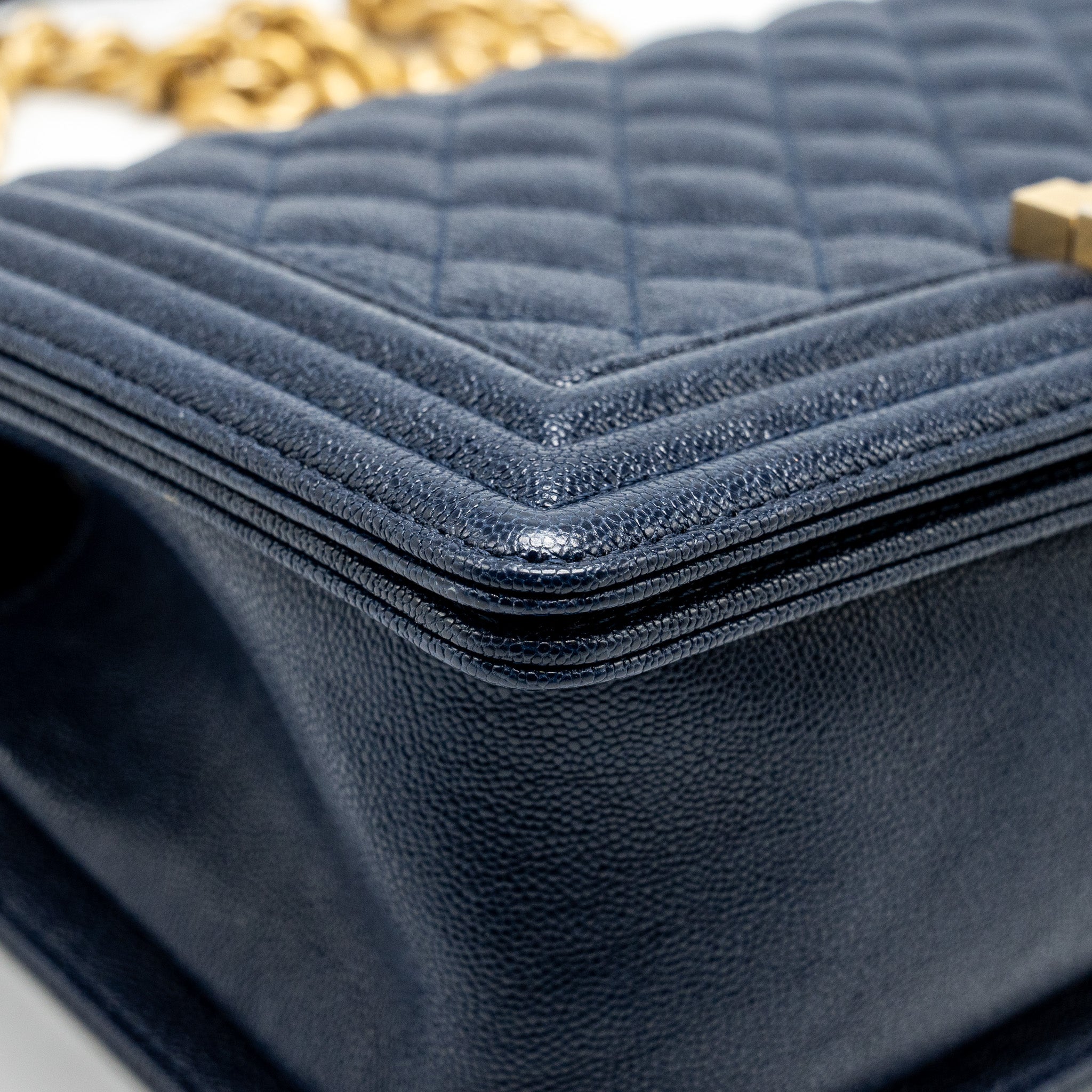 chanel-medium-boy-bag-caviar-navy-ghw
