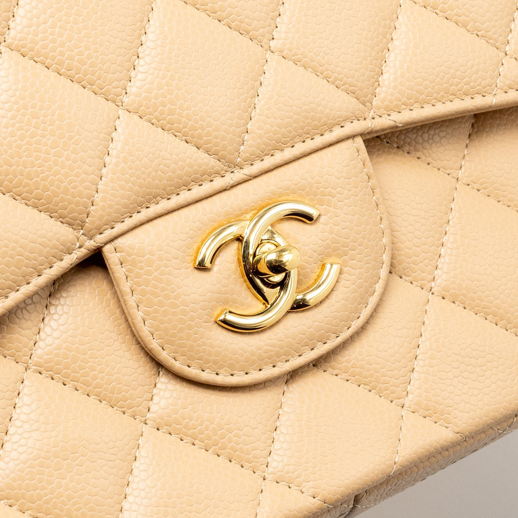 chanel-jumbo-classic-double-flap-caviar-beige-lghw-microchip