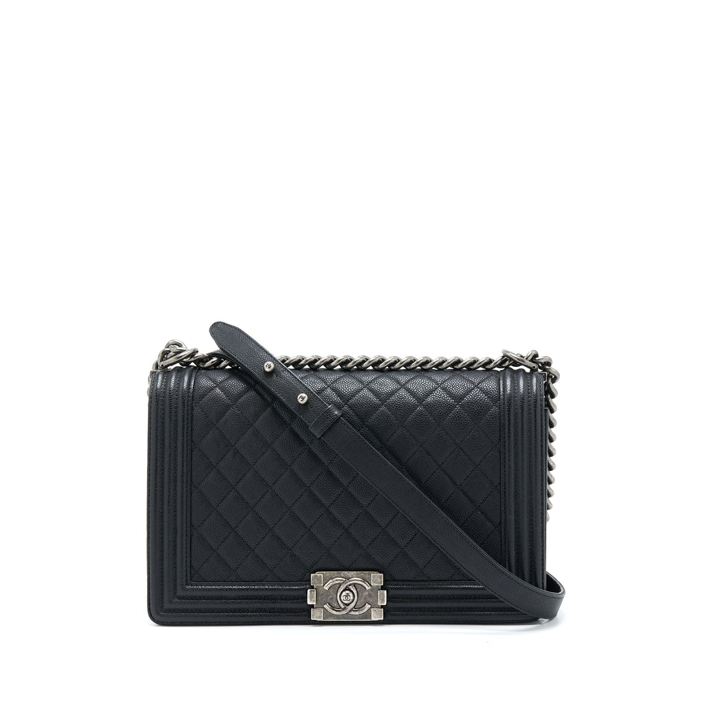 chanel-new-medium-28cm-boy-bag-caviar-black-ruthenium-shw