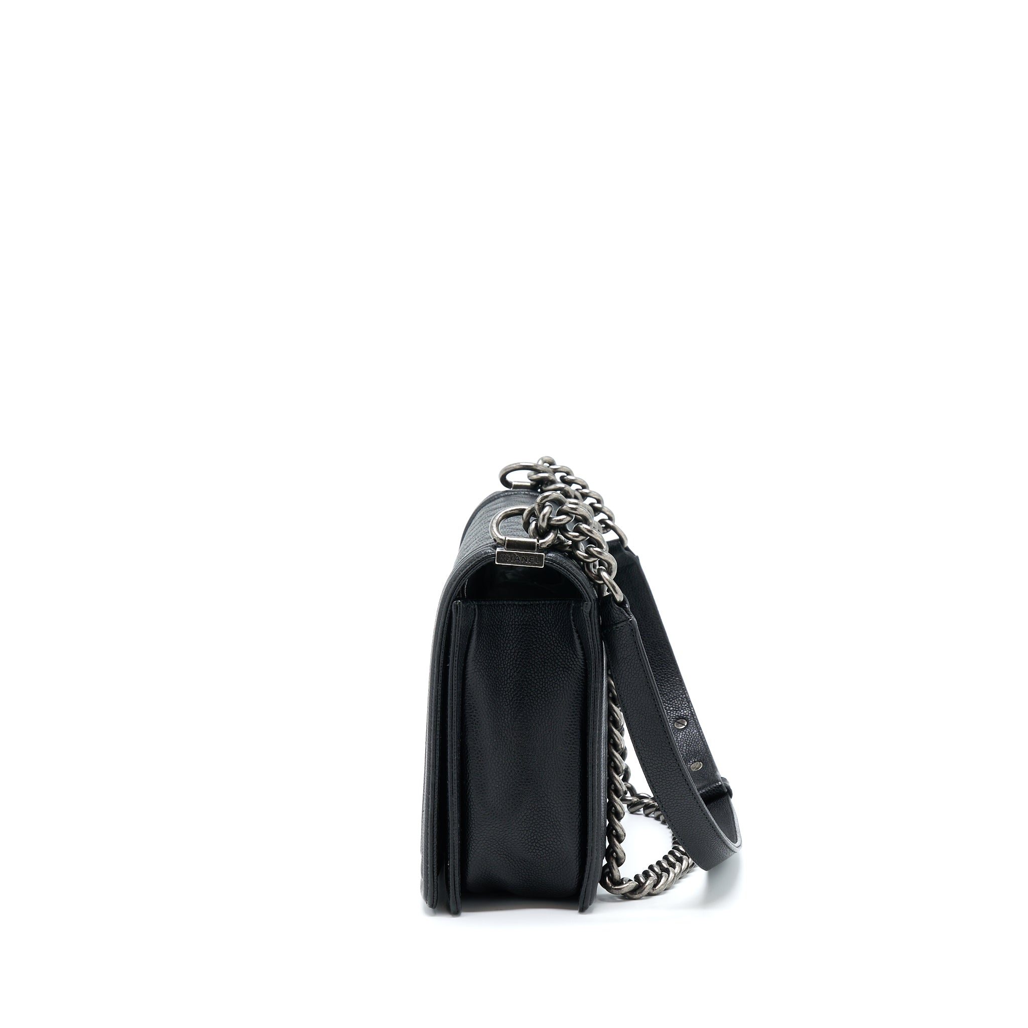chanel-new-medium-28cm-boy-bag-caviar-black-ruthenium-shw