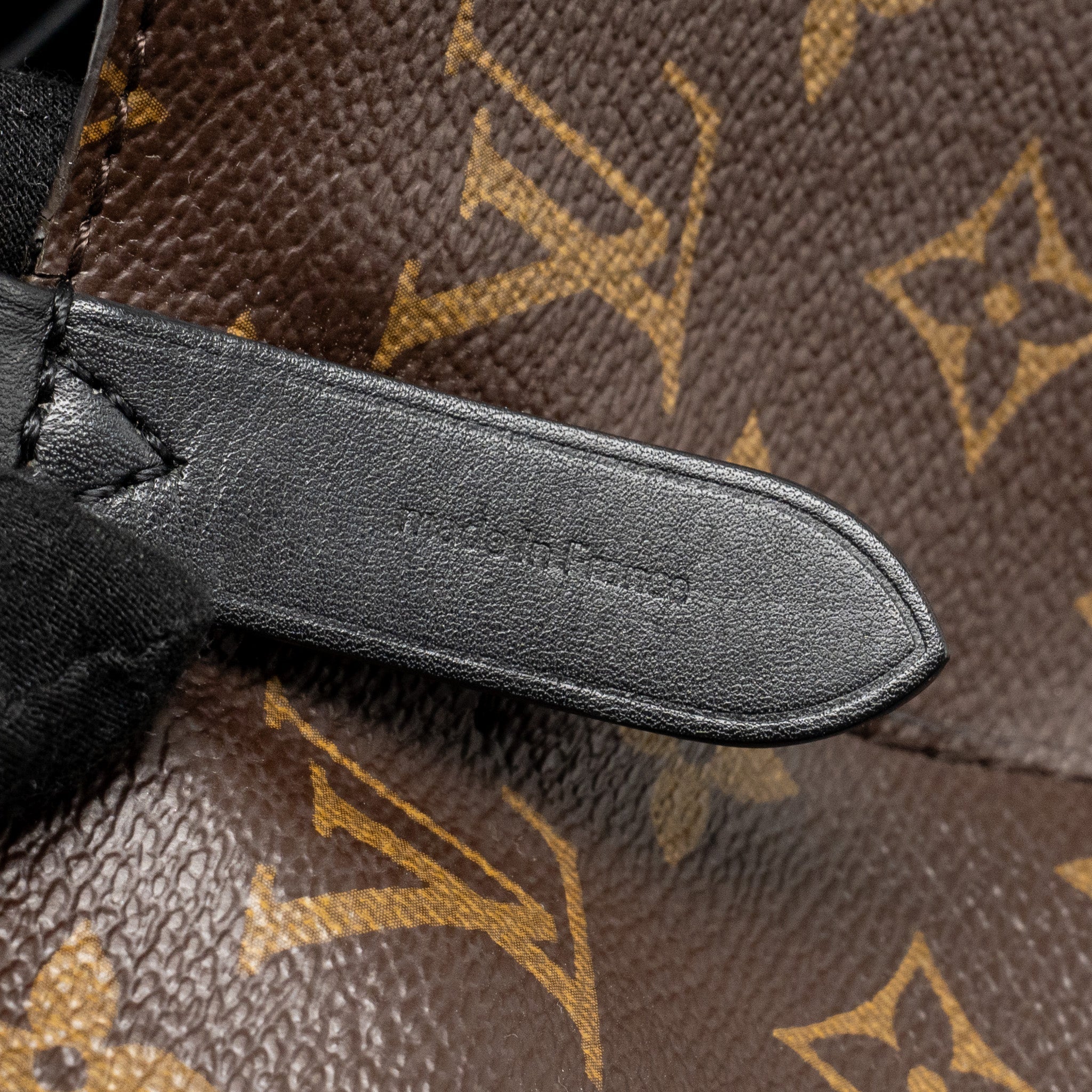 louis-vuitton-neo-noe-monogram-canvas-black-ghw-5