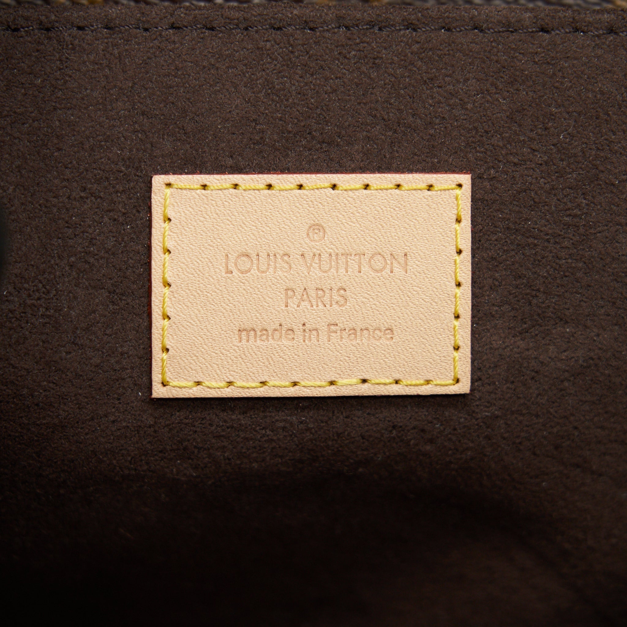 louis-vuitton-pochette-metis-monogram-canvas