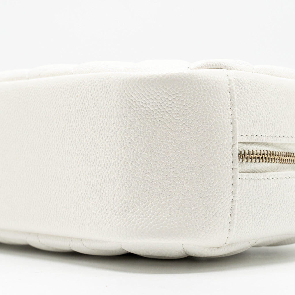 chanel-timeless-classic-pouch-grained-calfskin-white-lgwh-microchip