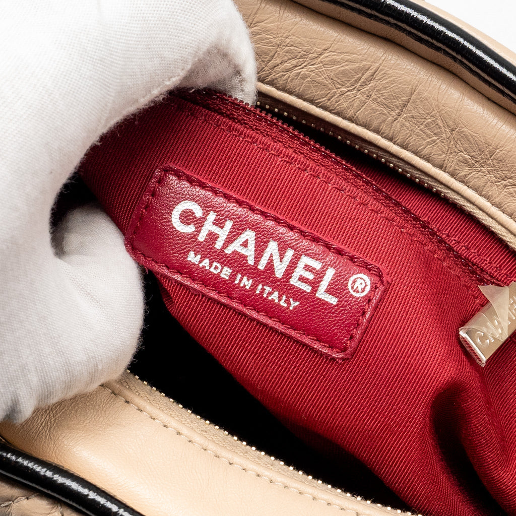 chanel-large-gabrielle-hobo-bag-aged-calfskin-beige-black-multicolour-hardware