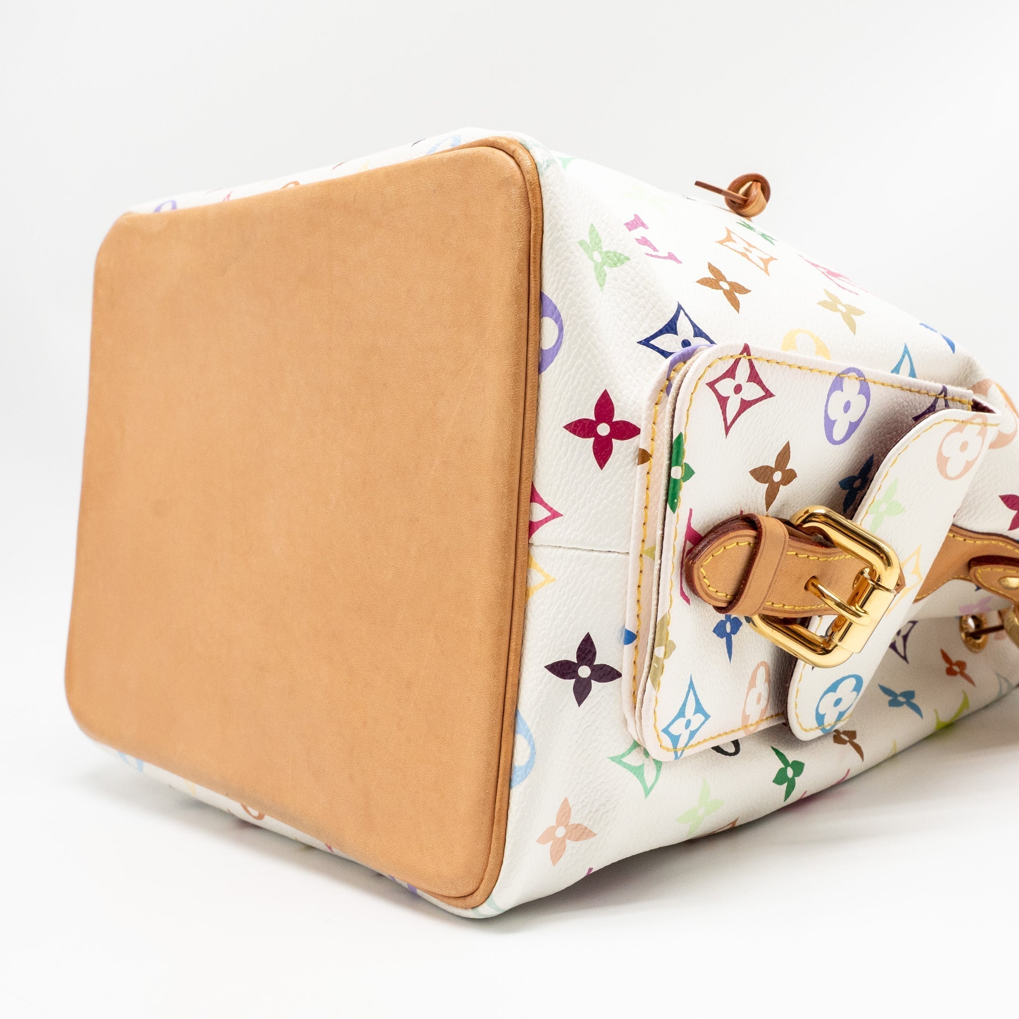 louis-vuitton-petit-noe-monogram-canvas-white-multicolour-ghw