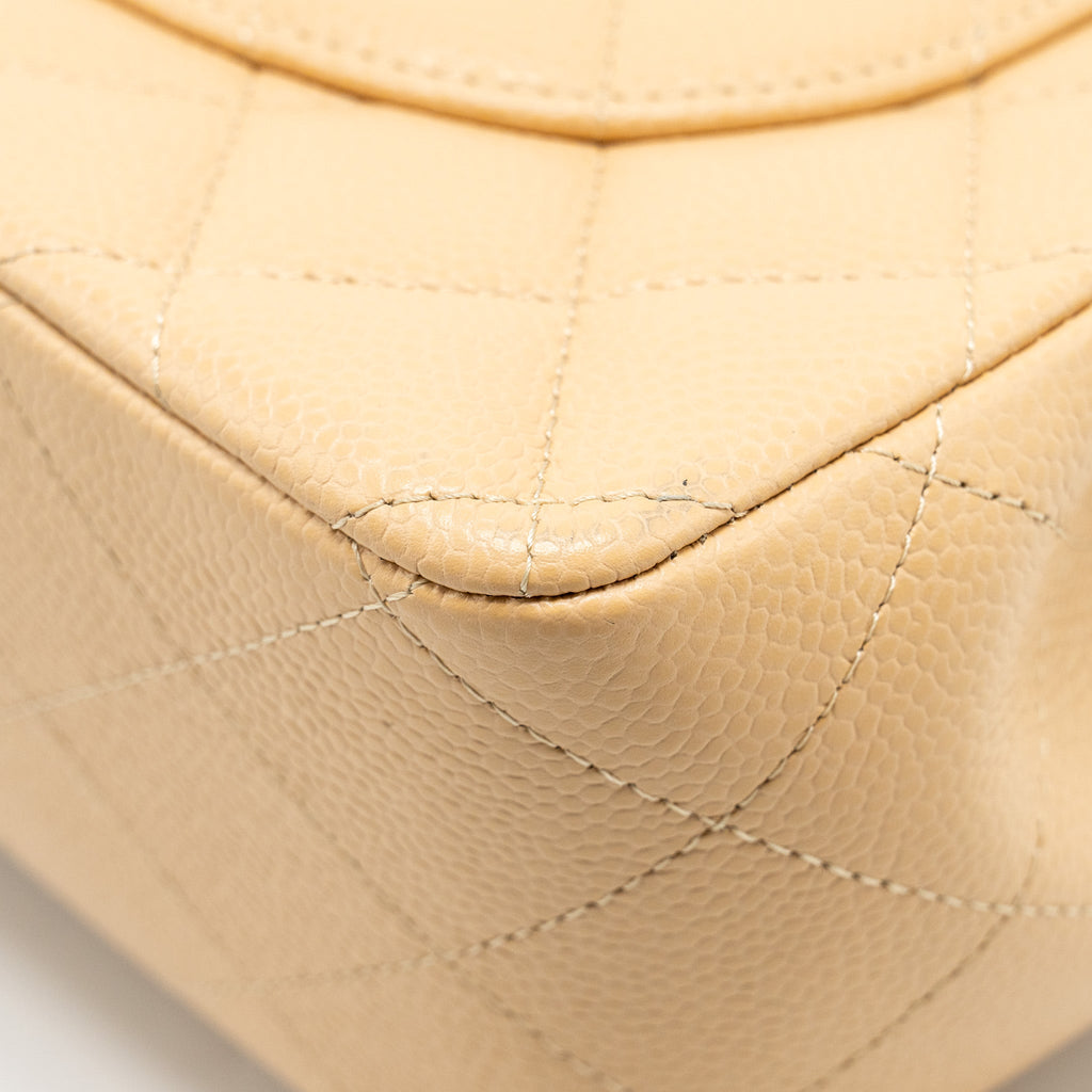 chanel-jumbo-classic-double-flap-caviar-beige-lghw-microchip