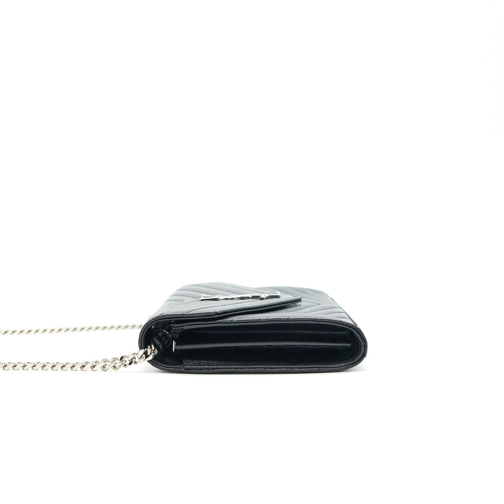 saint-laurent-envelope-monogram-wallet-on-chain-in-shw