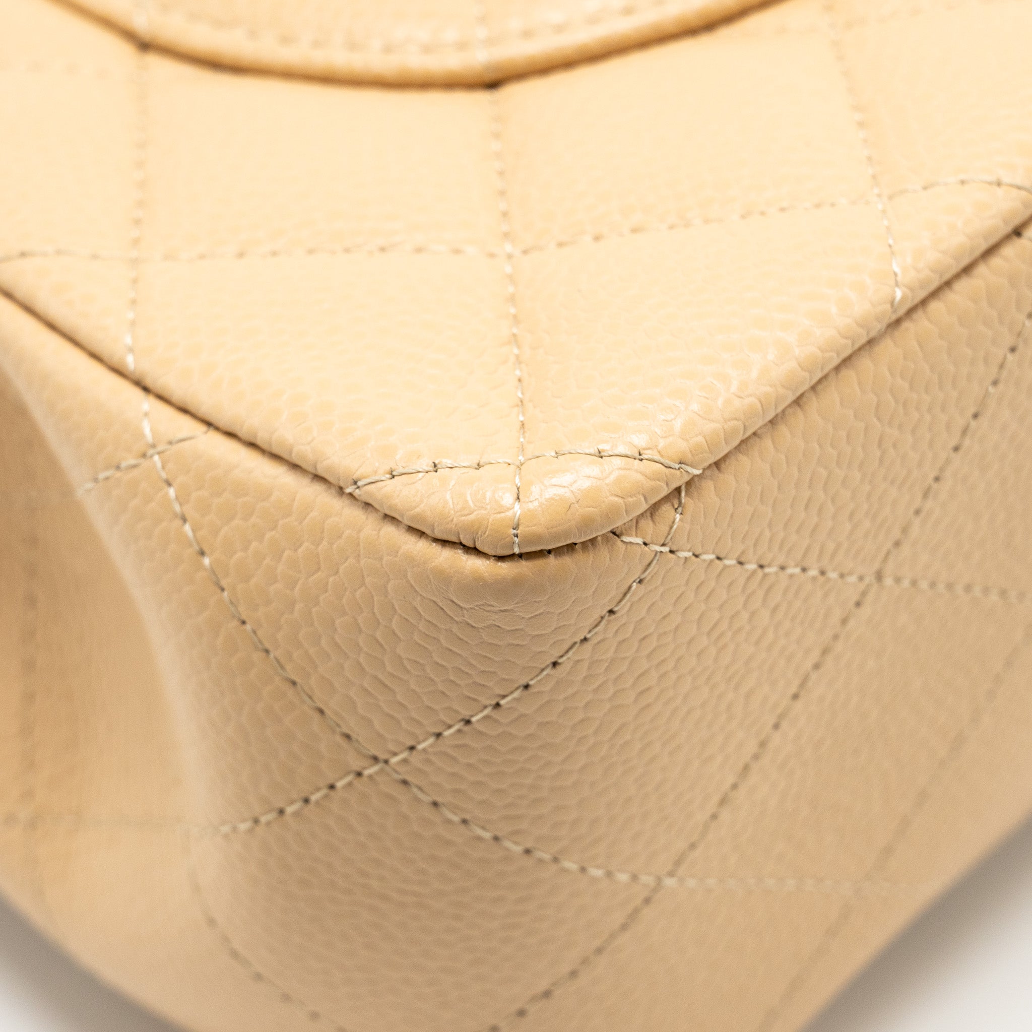chanel-jumbo-classic-double-flap-caviar-beige-lghw-microchip