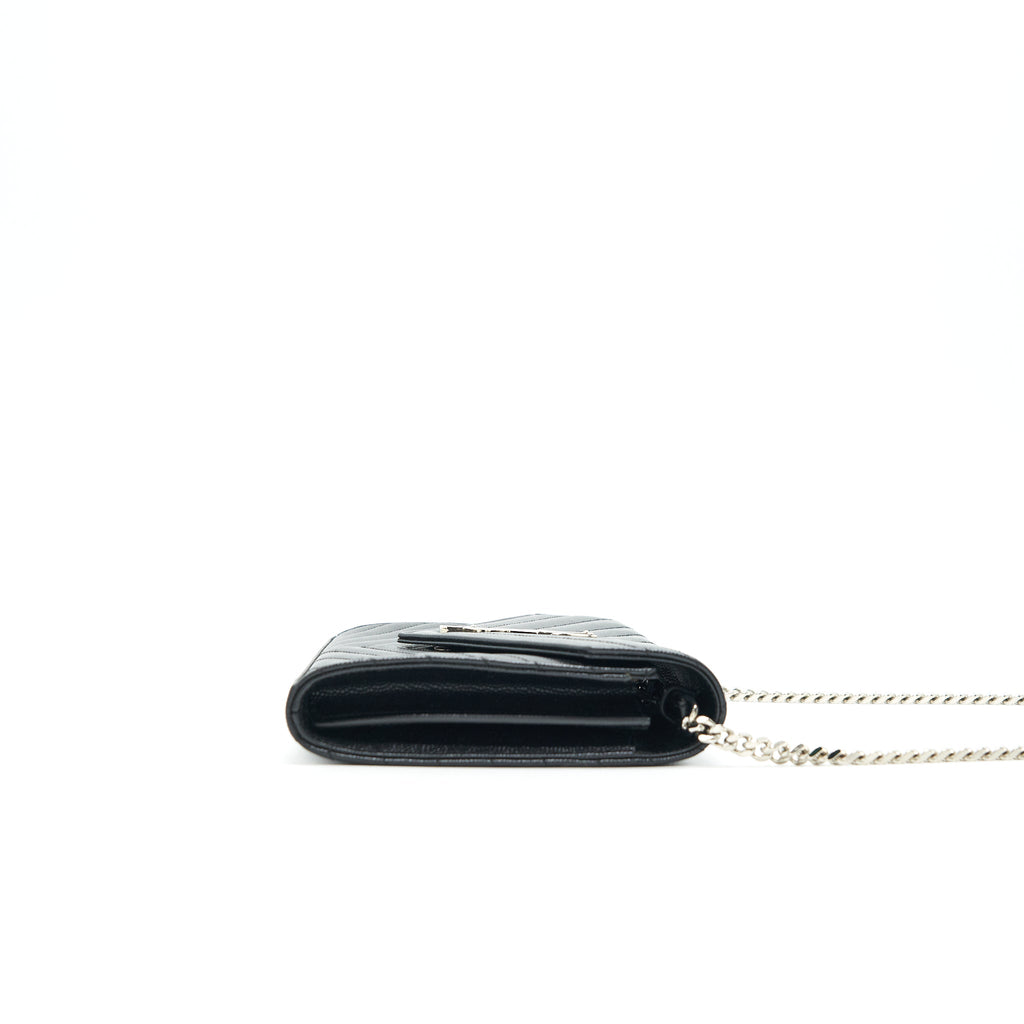 saint-laurent-envelope-monogram-wallet-on-chain-in-shw