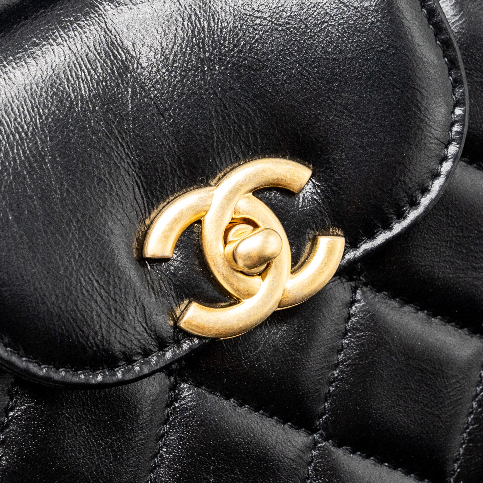 chanel-23k-kelly-bag-calfskin-black-ghw-microchip-1