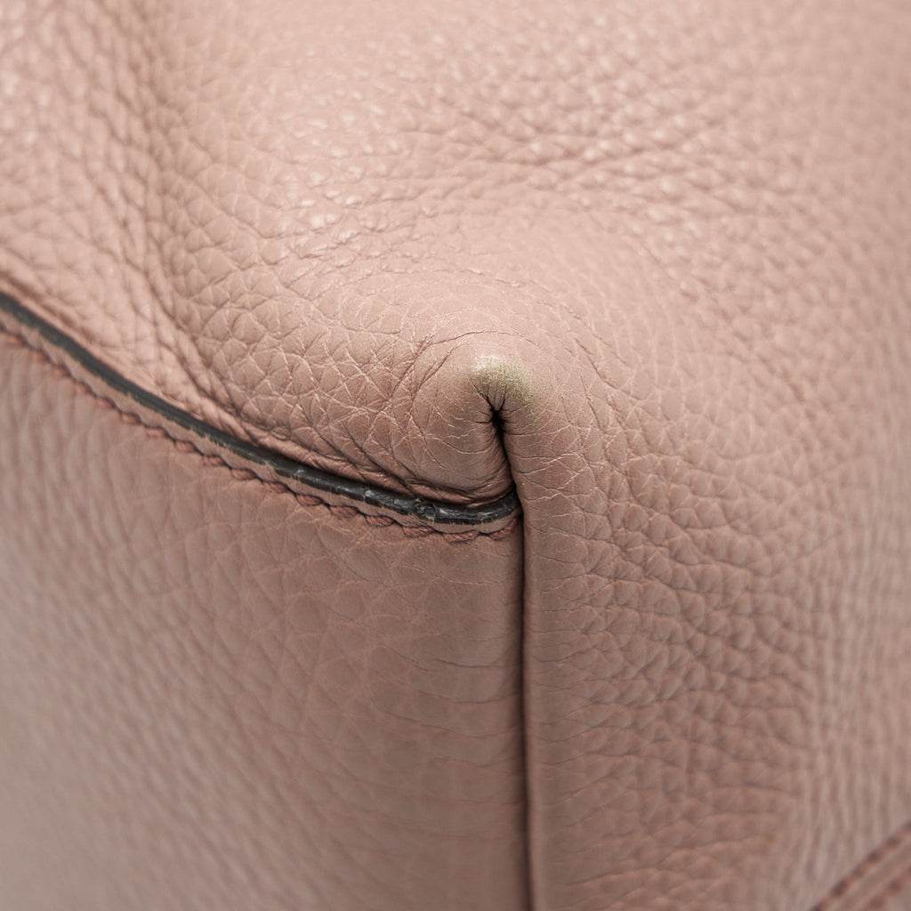 gucci-soho-chain-shoulder-bag-light-pink-ghw