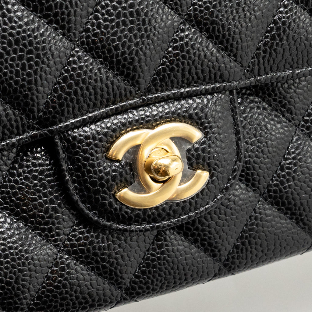 chanel-medium-classic-double-flap-bag-caviar-black-ghw-microchip-10