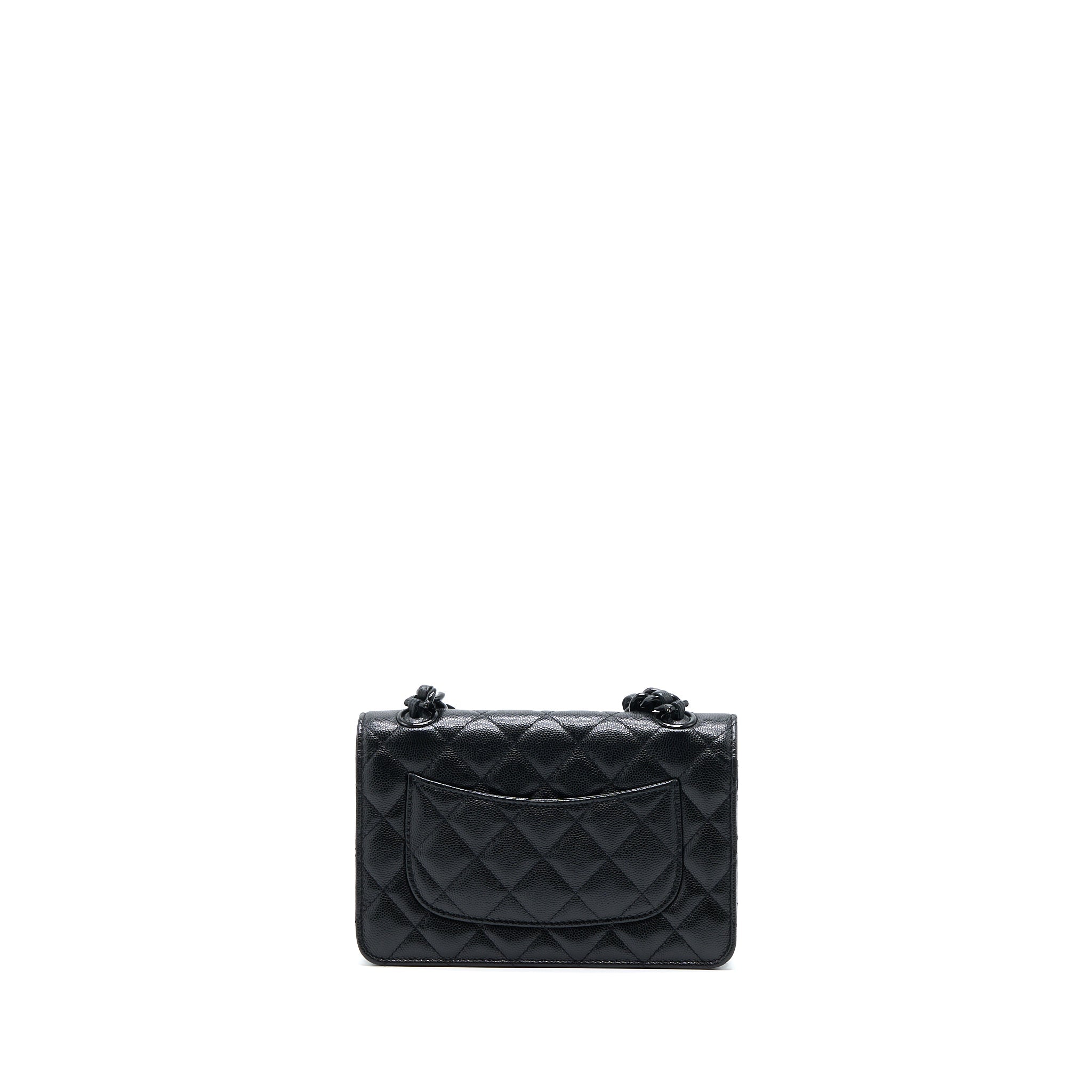 chanel-quilted-wallet-on-chain-caviar-so-black