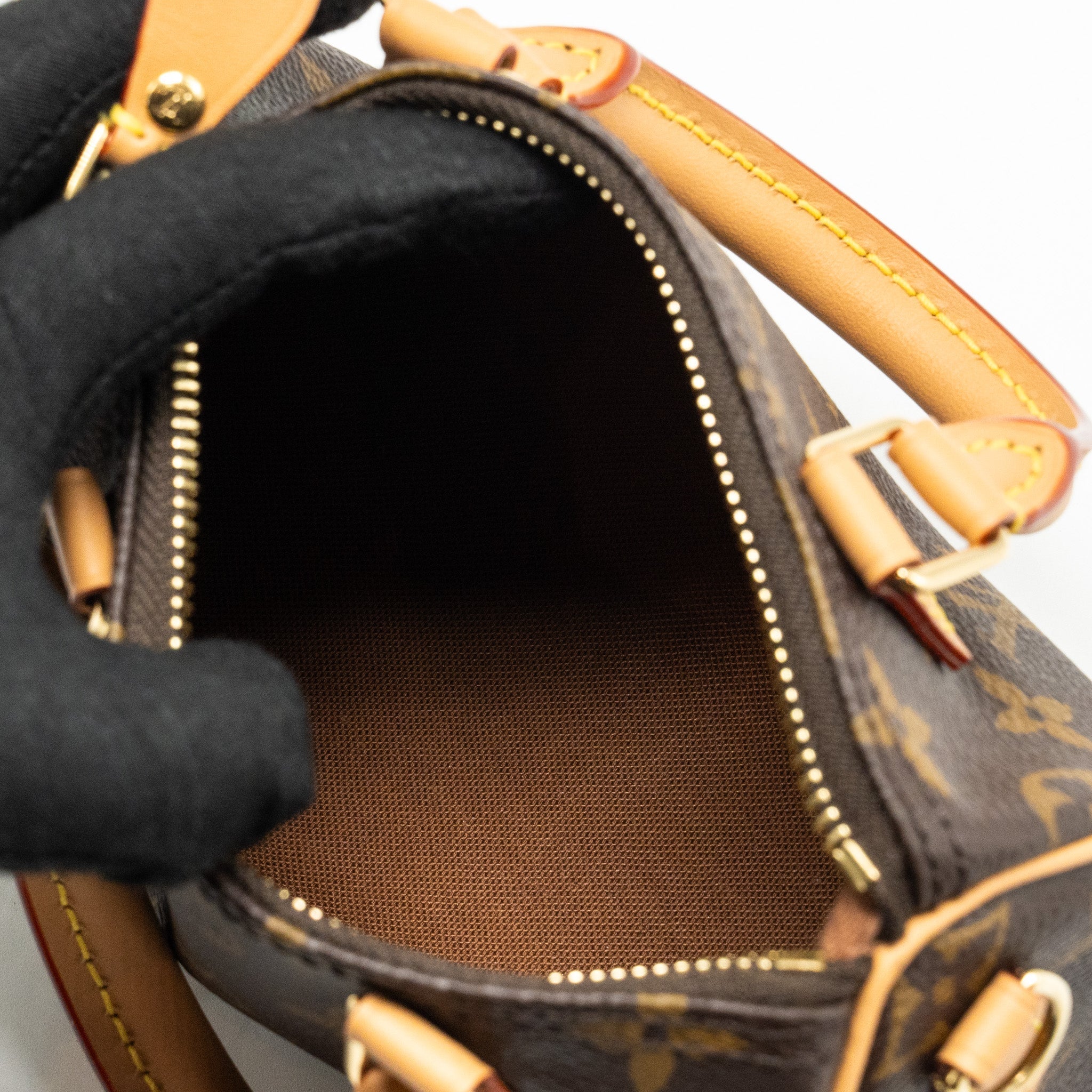 louis-vuitton-nano-speedy-monogram-canvas-ghw-10