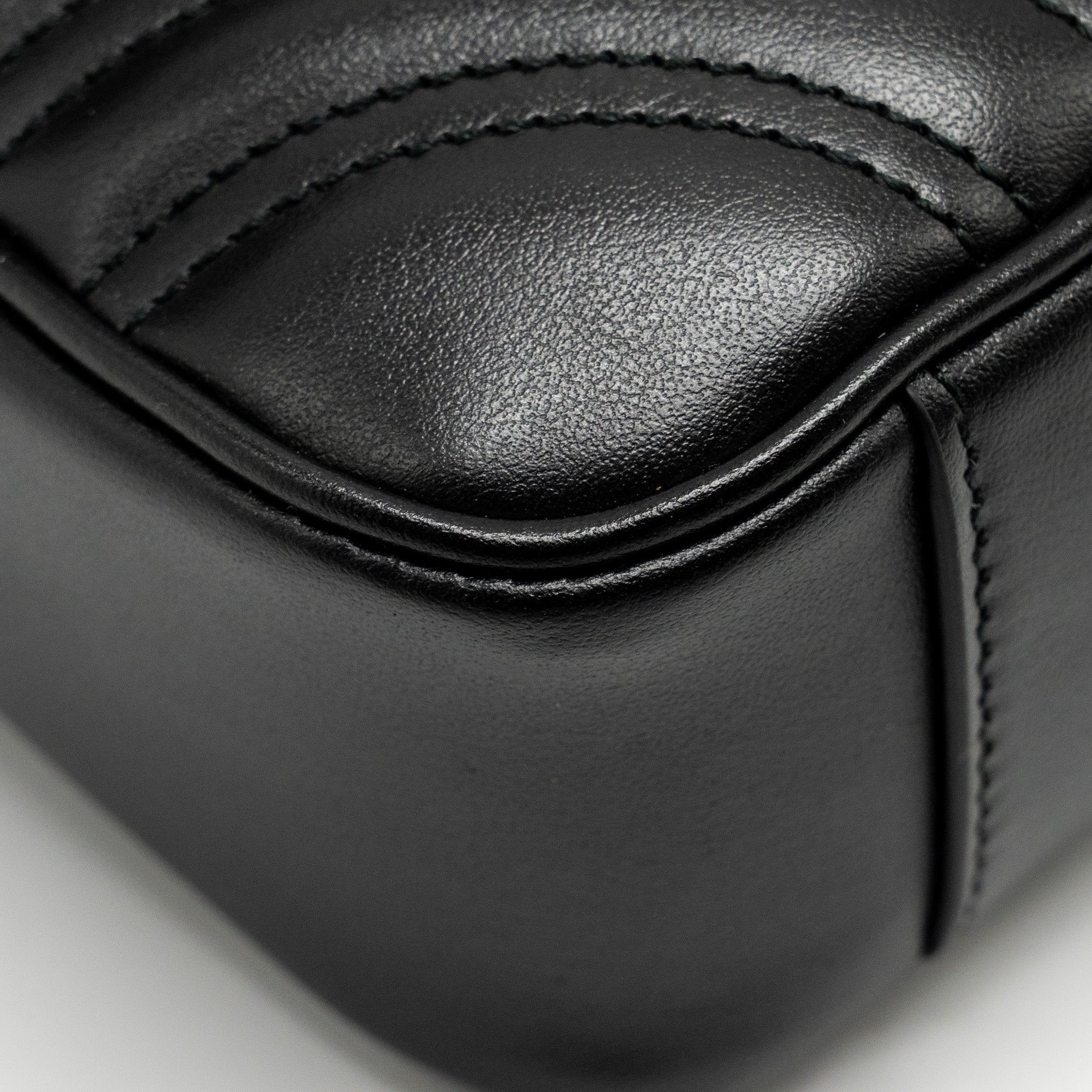 gucci-mini-gg-marmont-shoulder-bag-calfskin-black-ghw